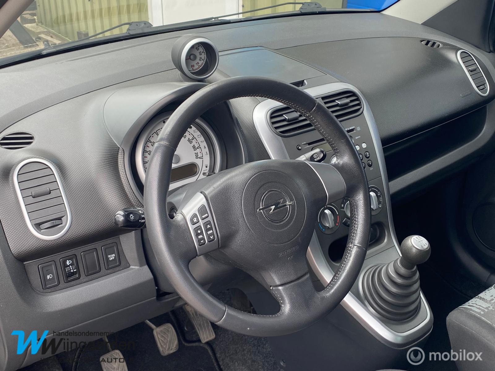 Foto van Opel Agila