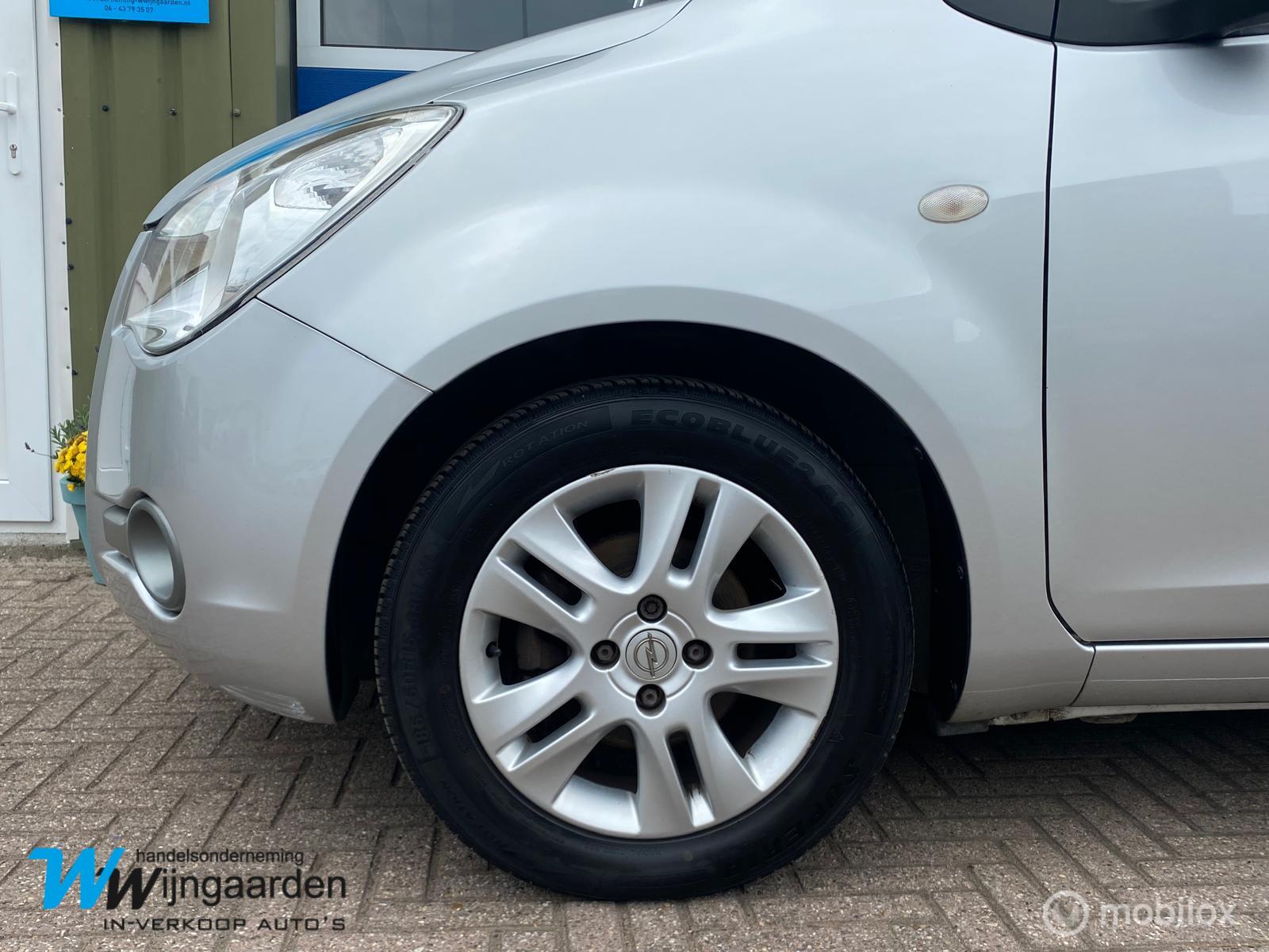 Foto van Opel Agila