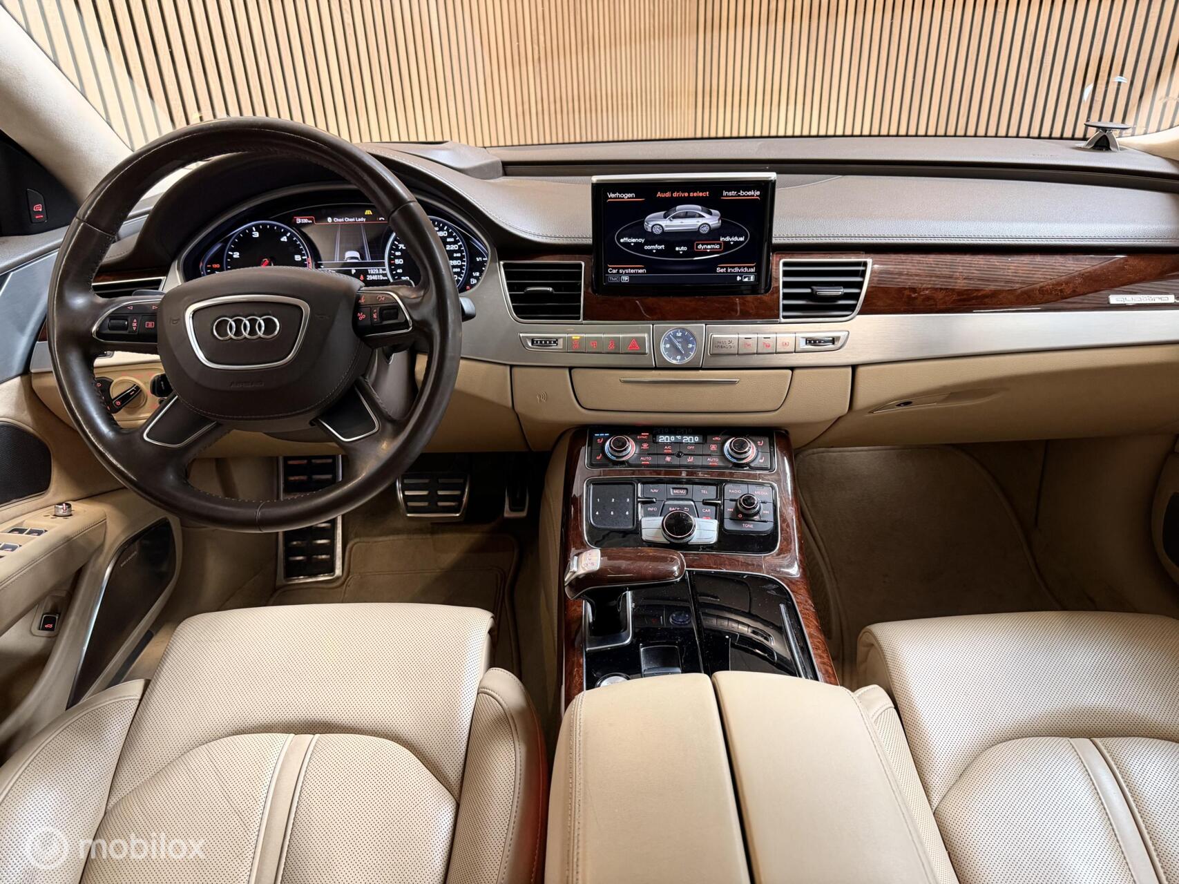 Foto van Audi A8