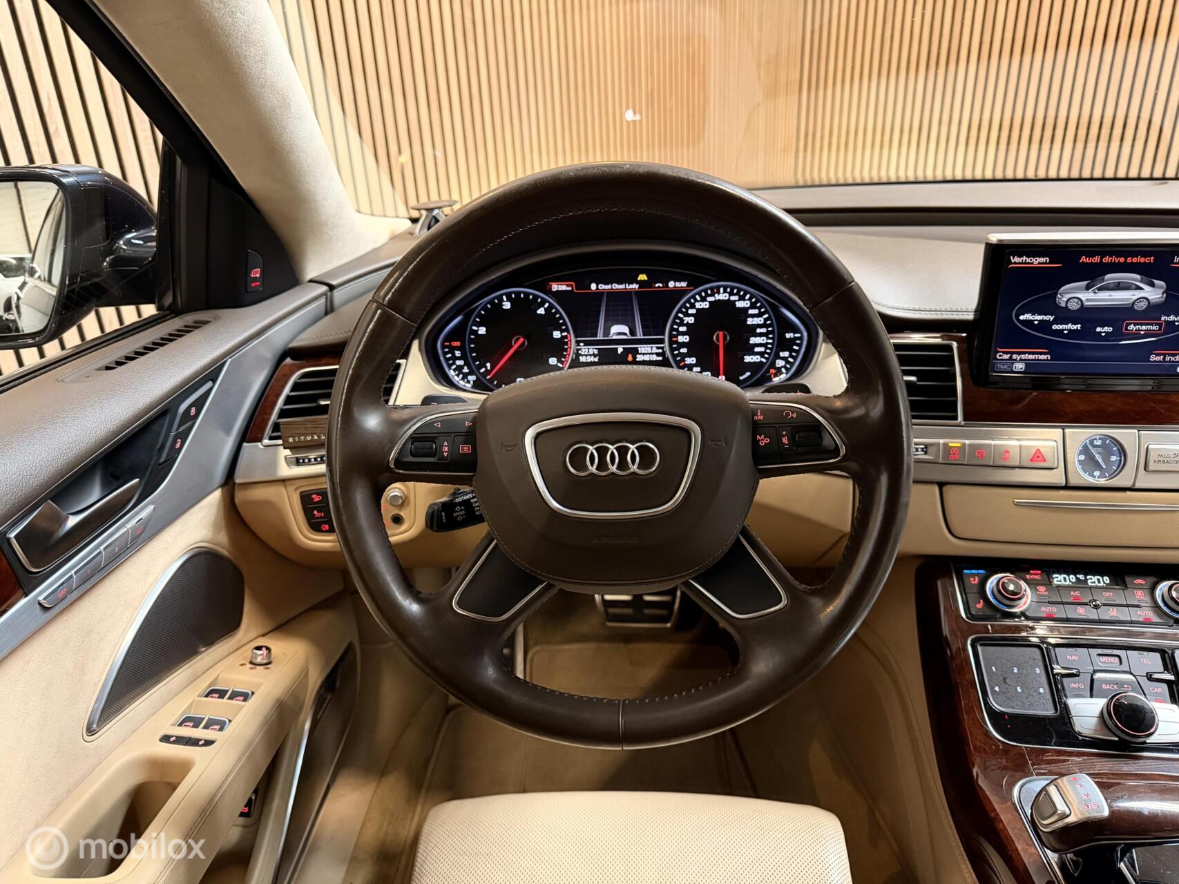 Foto van Audi A8