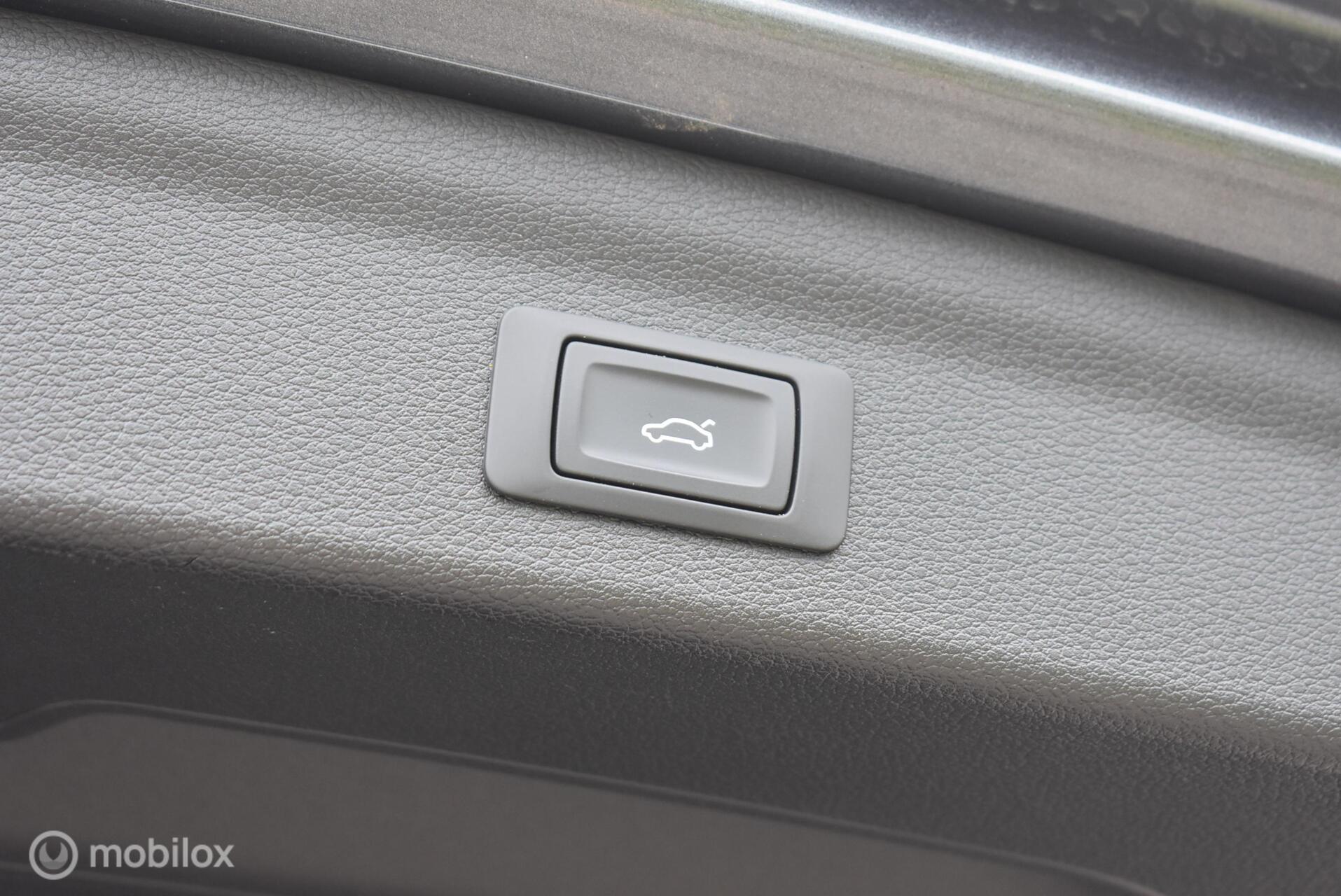 Foto van Audi Q3 E-tron