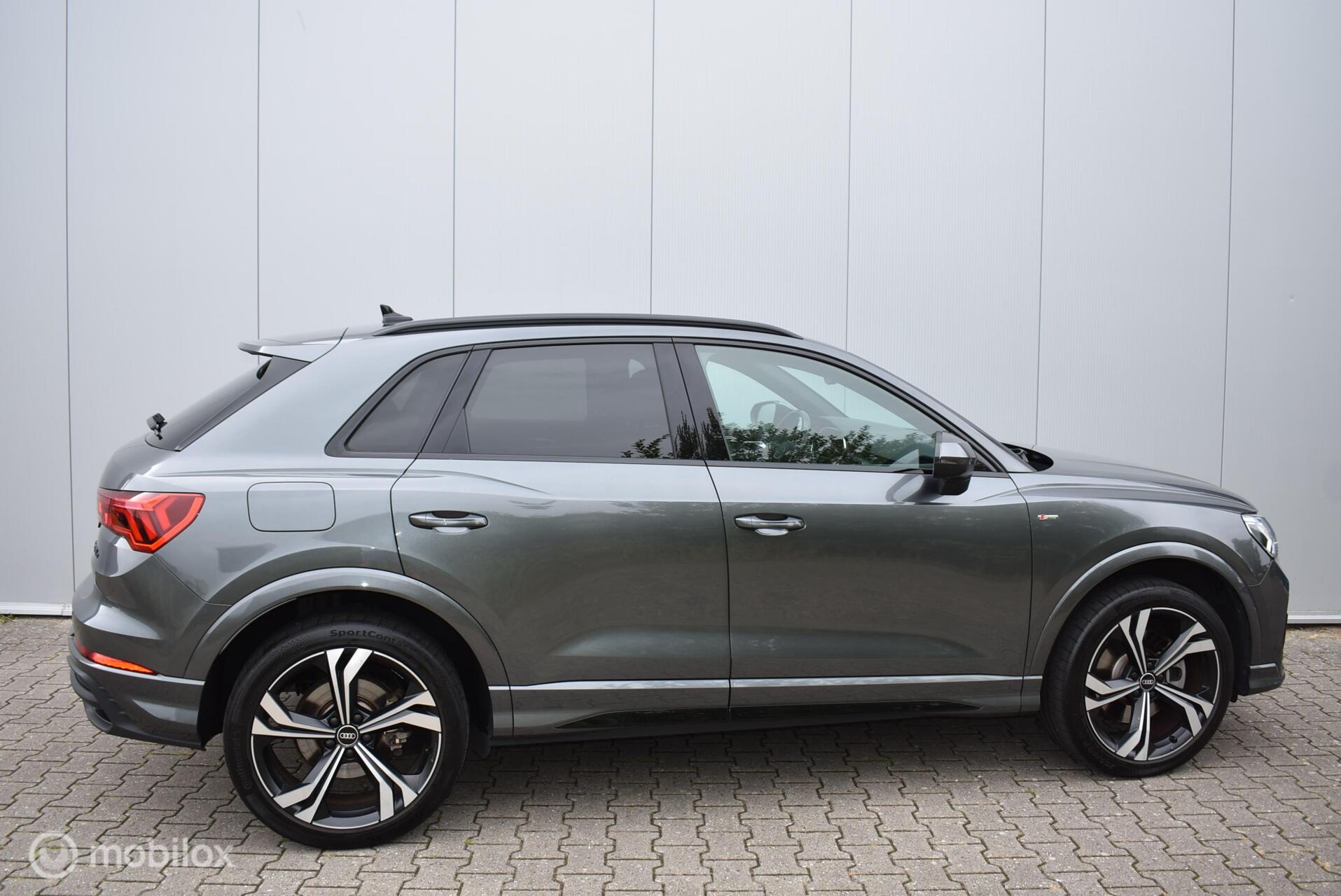 Foto van Audi Q3 E-tron