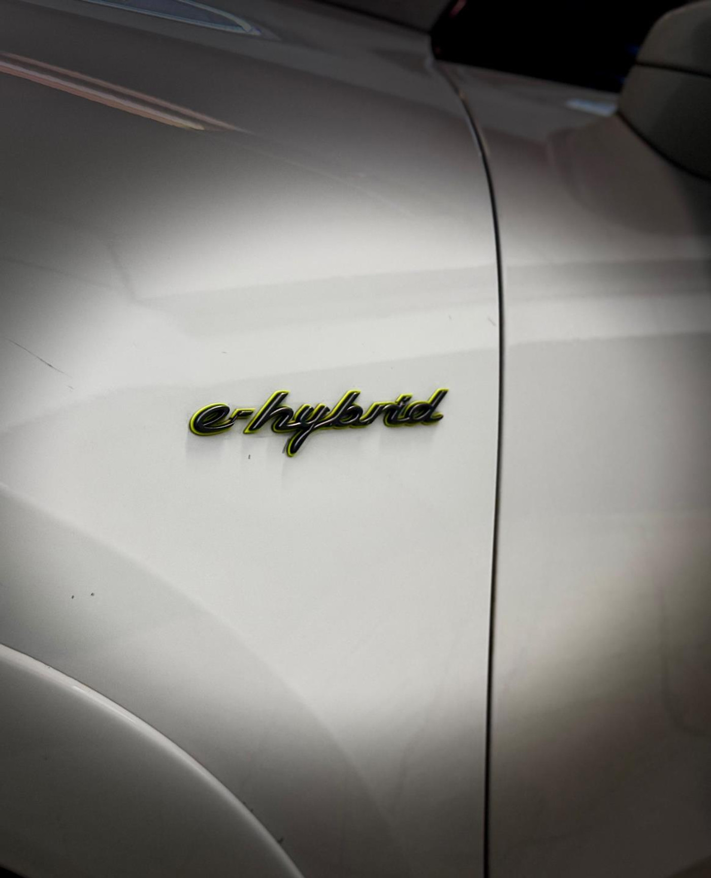 Foto van Porsche Cayenne E-hybrid