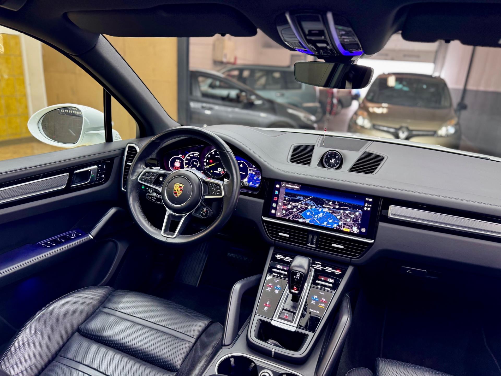 Foto van Porsche Cayenne E-hybrid