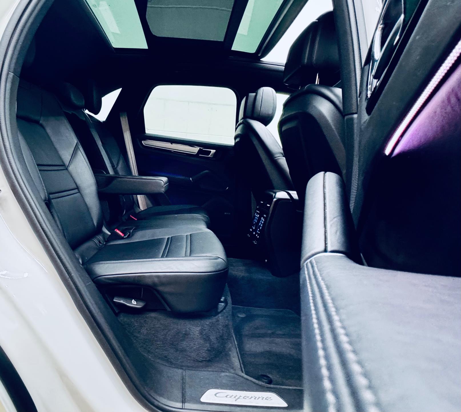 Foto van Porsche Cayenne E-hybrid