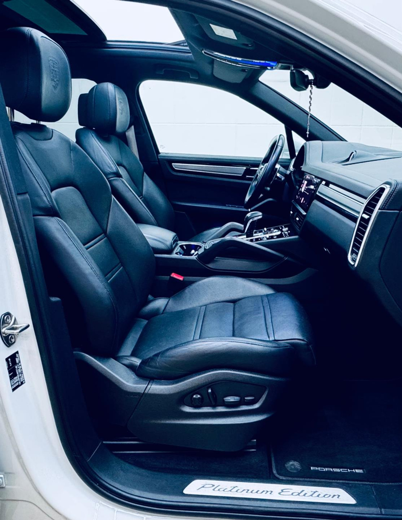 Foto van Porsche Cayenne E-hybrid