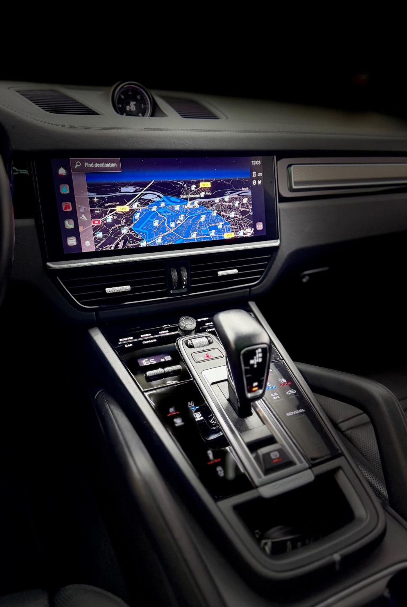 Foto van Porsche Cayenne E-hybrid