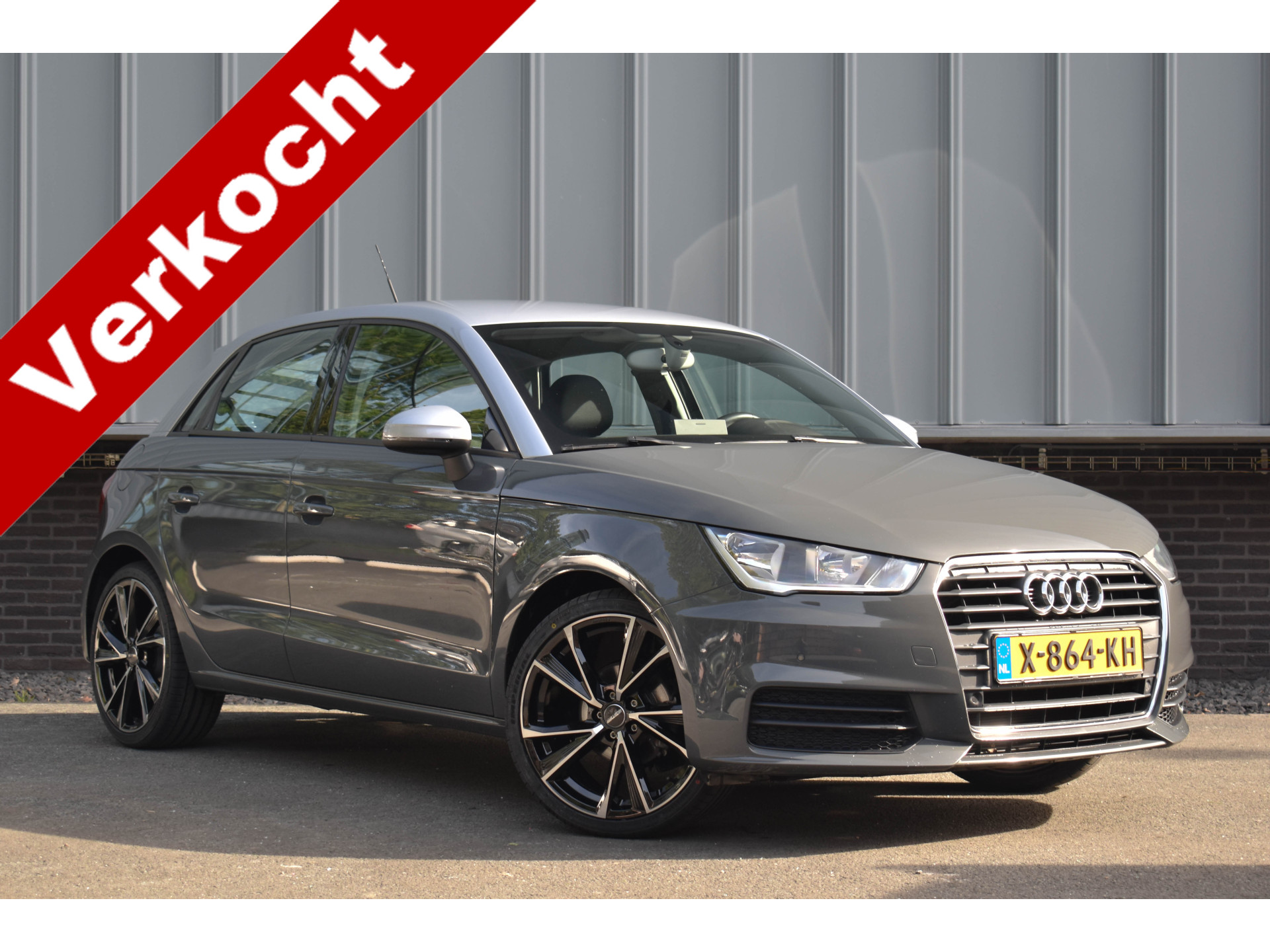 Audi A1 Sportback 1.0 TFSI | Navi | Two-Tone | Carplay | 18"LMV 2018 - voorkant