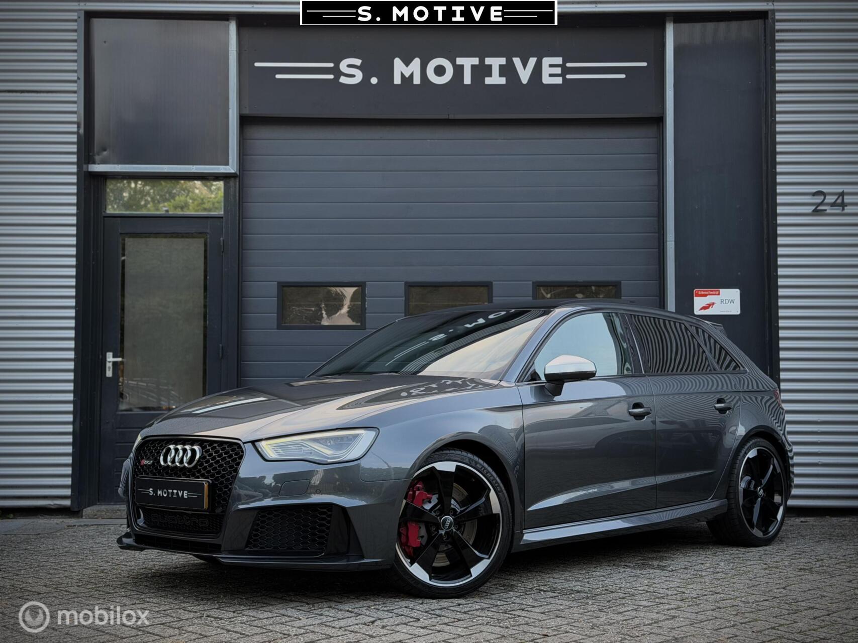 Audi RS 3 Sportback 2.5 TFSI RS3 Quattro, Pano. B&O, RS-Seats, Carbon, 420PK, 2015 - voorkant