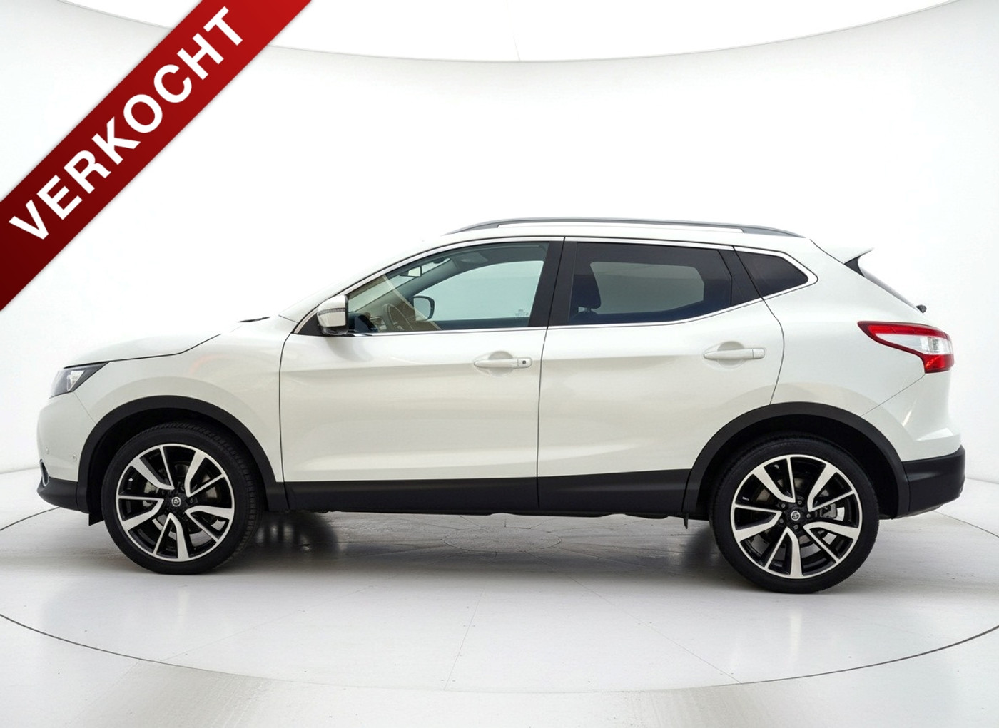 Nissan Nissan Qashqai 1.2 115pk DIG-T Tekna 2014 - voorkant