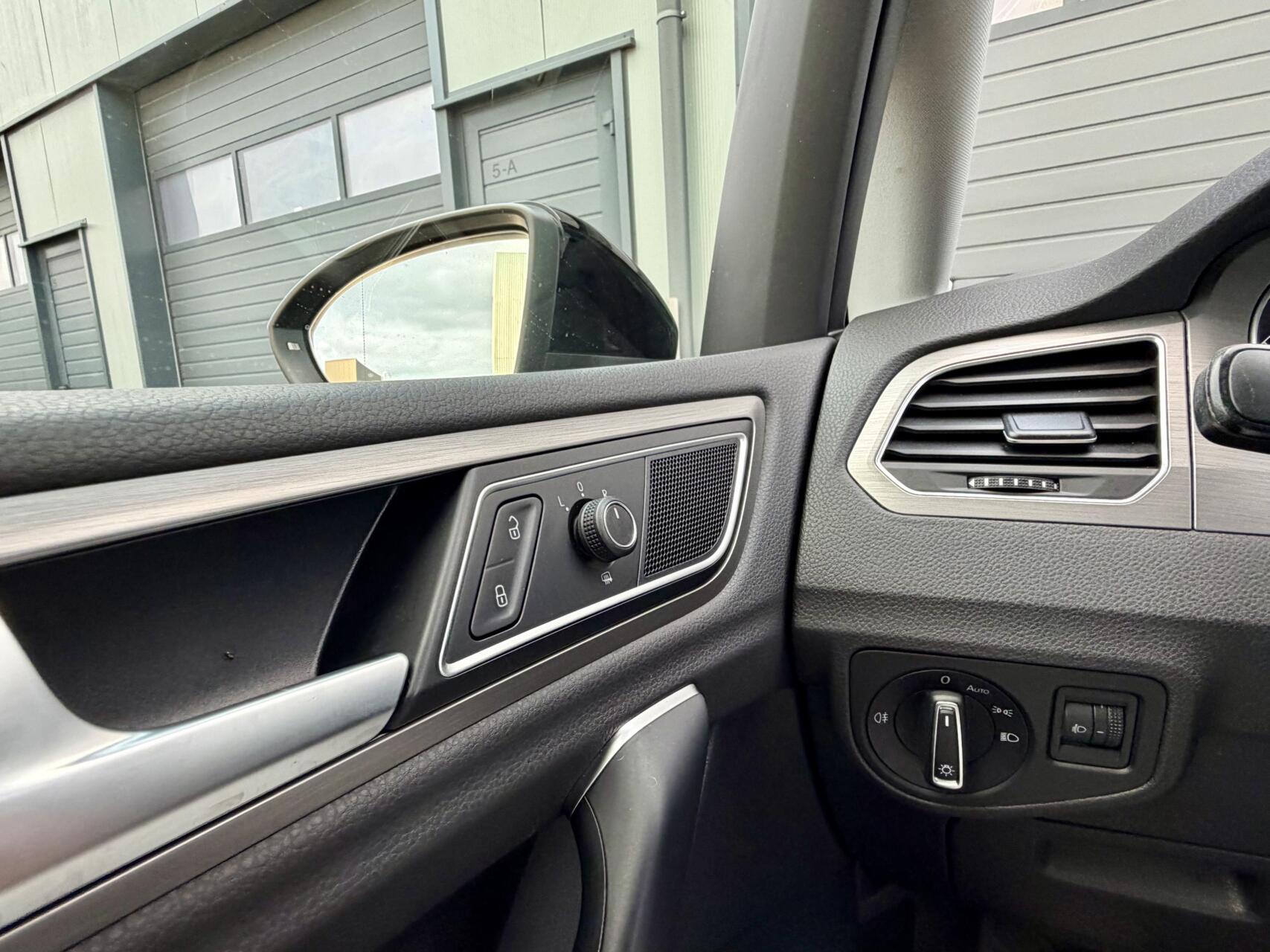 Foto van Volkswagen Golf Sportsvan