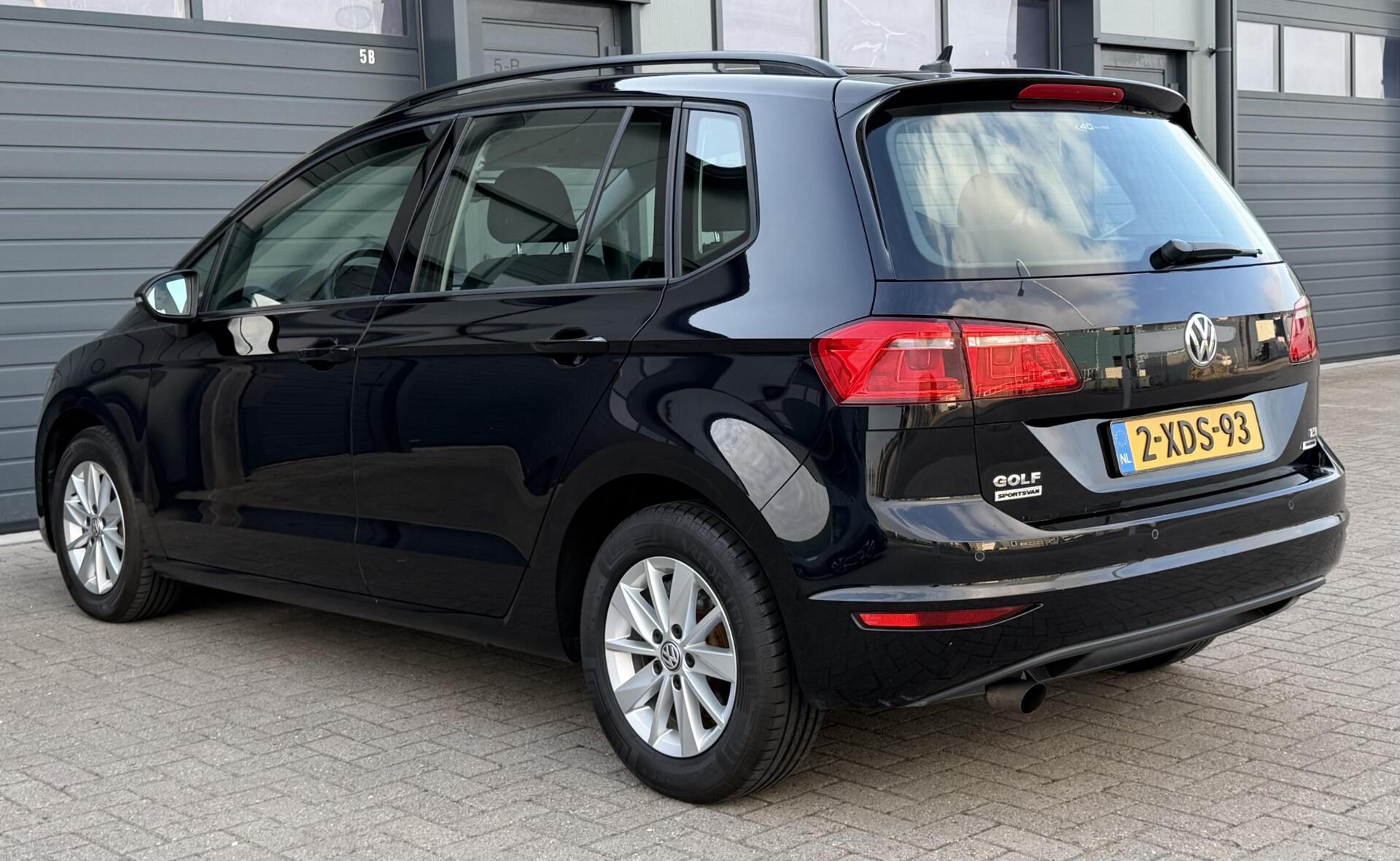Foto van Volkswagen Golf Sportsvan
