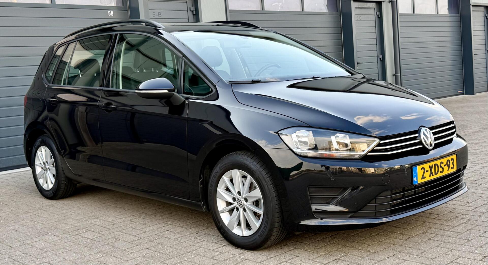 Foto van Volkswagen Golf Sportsvan