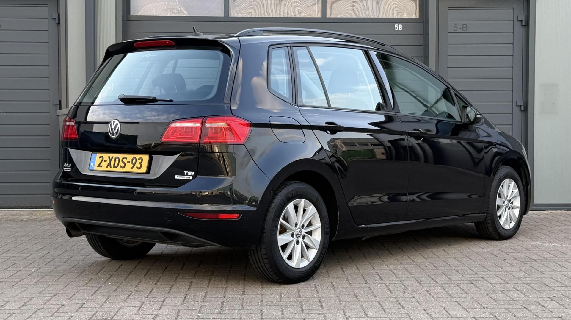 Foto van Volkswagen Golf Sportsvan