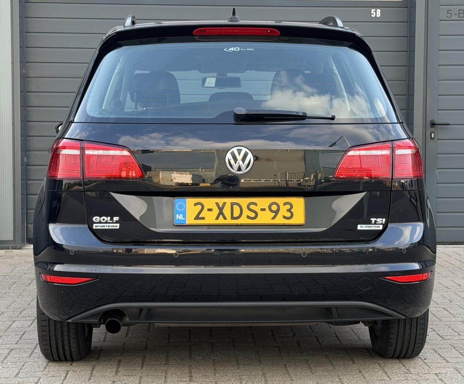 Foto van Volkswagen Golf Sportsvan