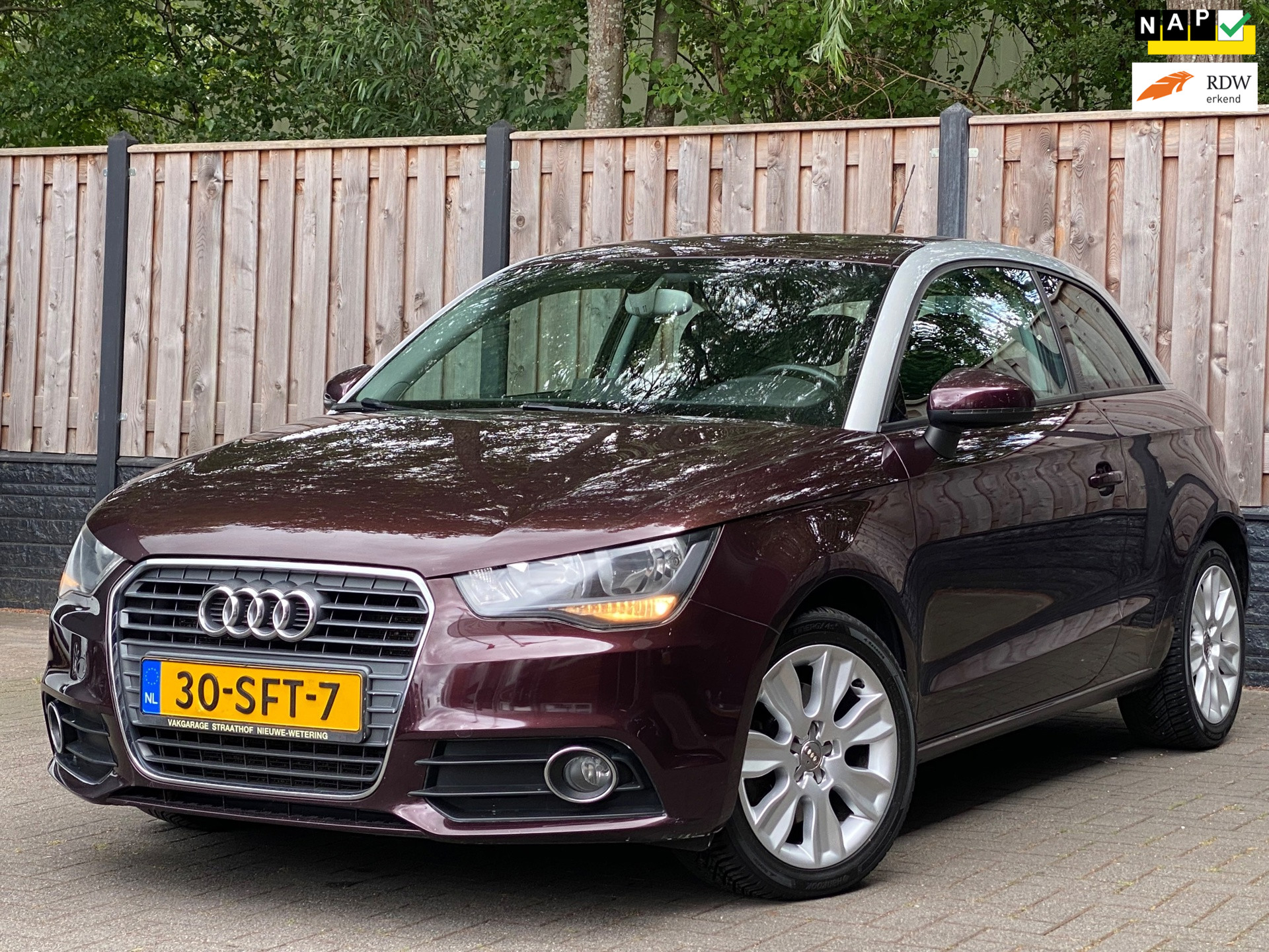 Audi Audi A1 1.4 TFSI Ambition Pro Line Business NL AUTO I APK I NAVI I LM VELGEN I AIRCO I CRUISE 2011 - voorkant
