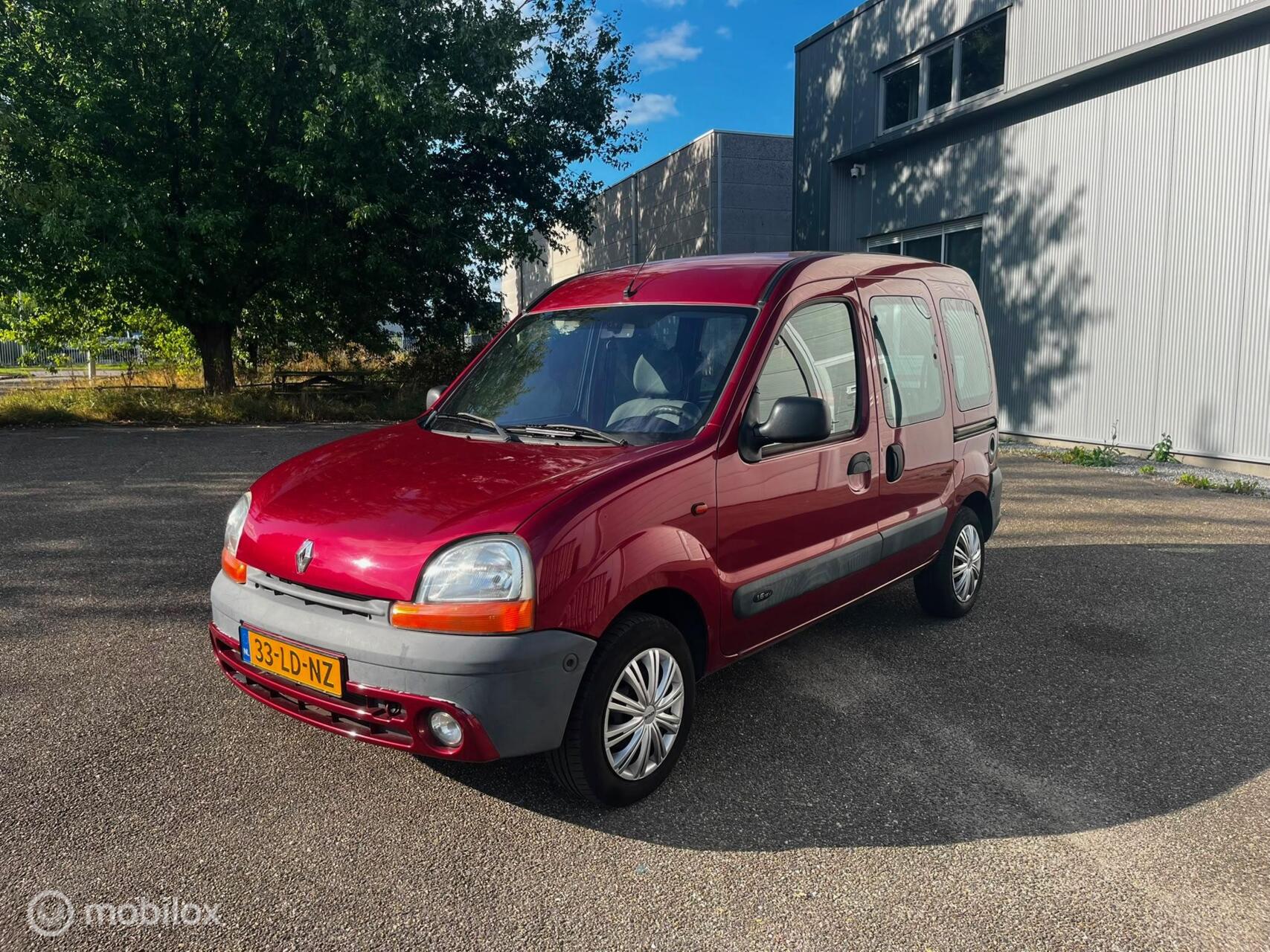 Renault Kangoo 1.6-16V Rolstoelauto / Knielsysteem 3+1 2002 - voorkant