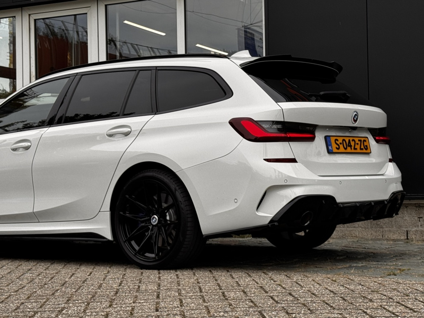 Foto van BMW 330e