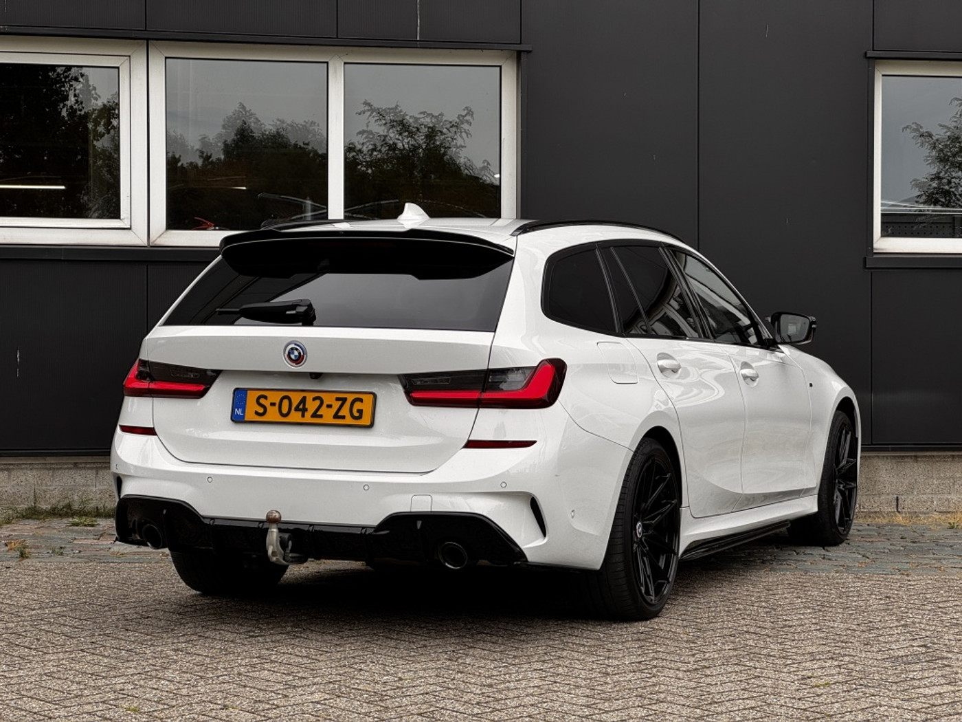 Foto van BMW 330e