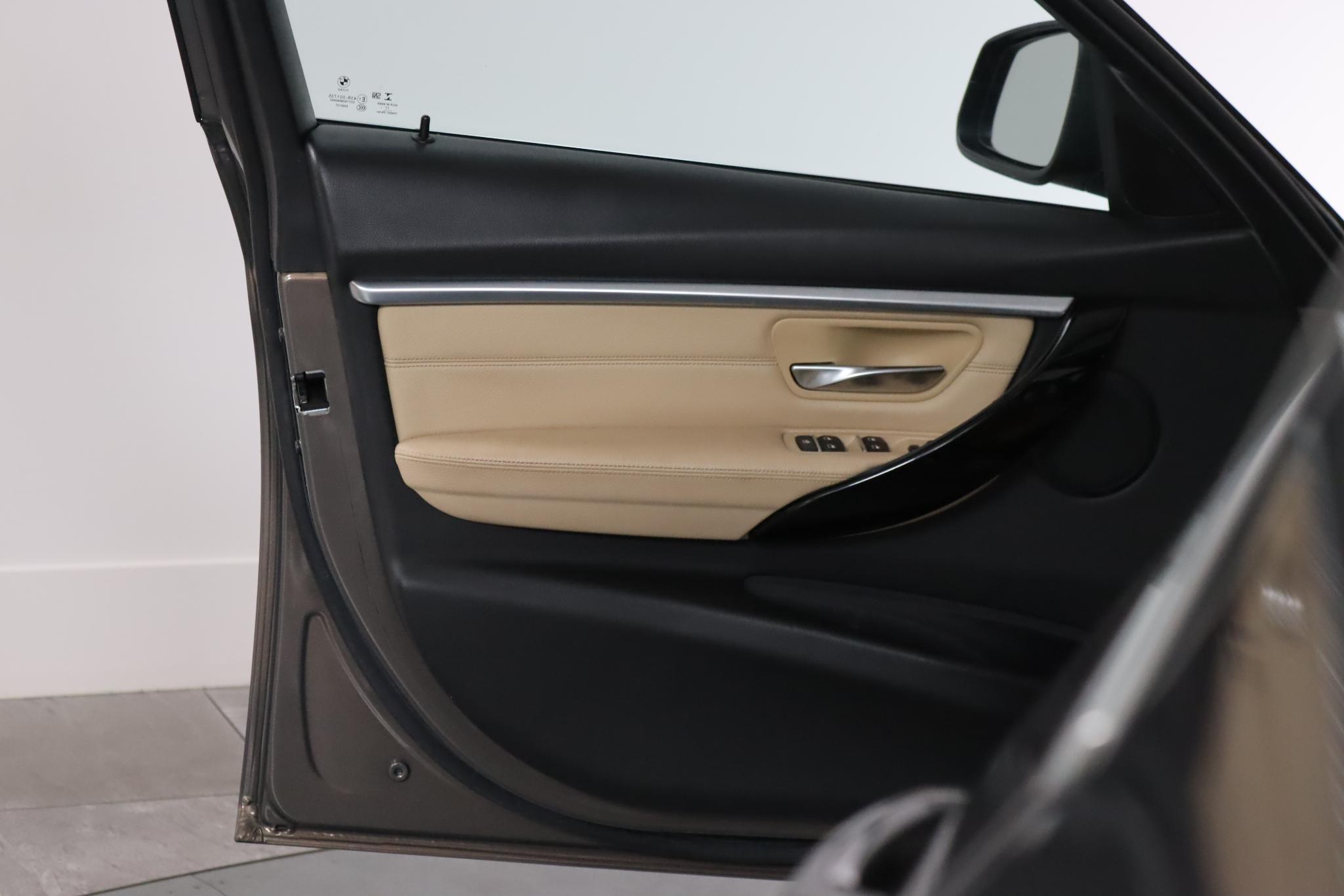 Foto van BMW 320i