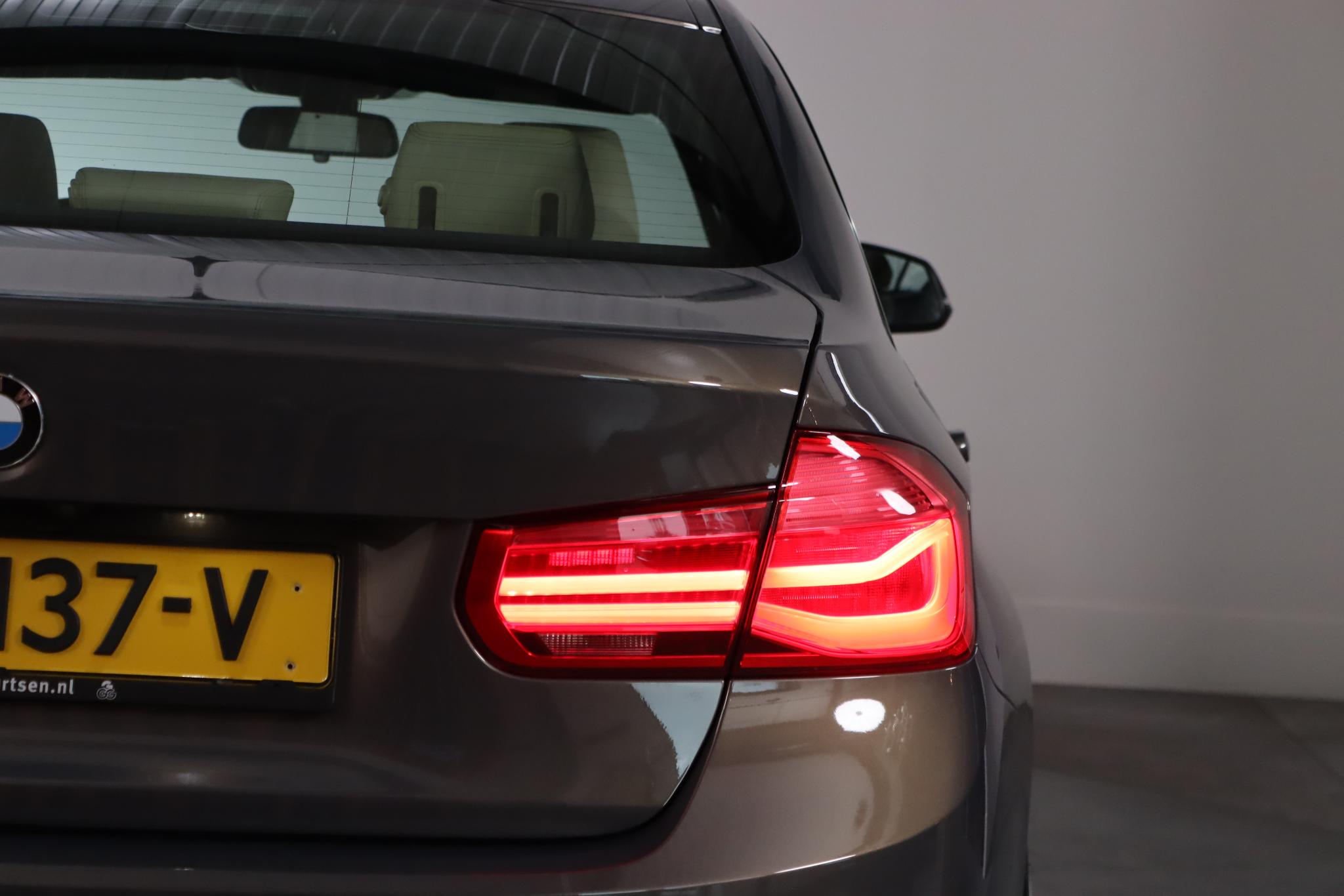 Foto van BMW 320i