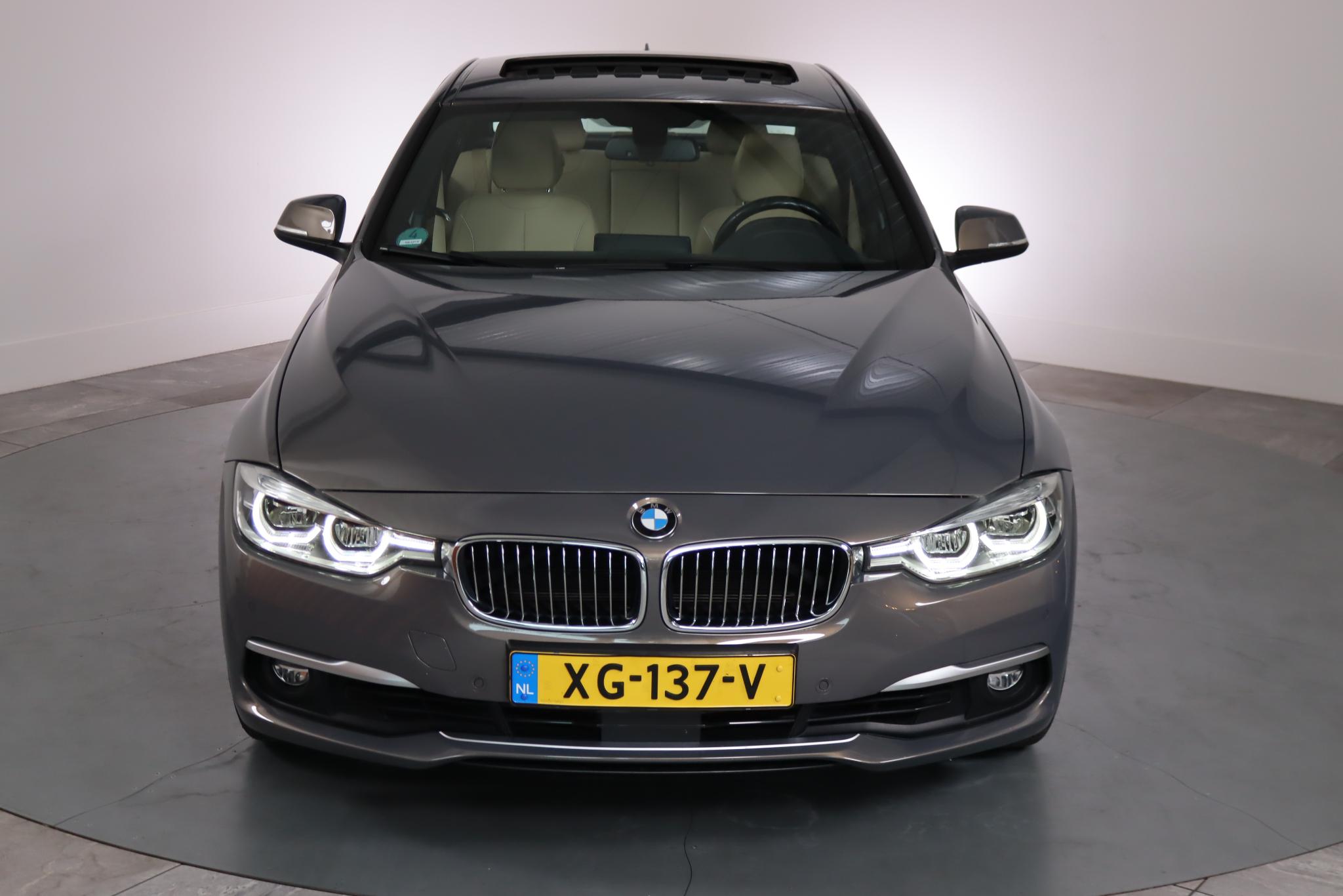 Foto van BMW 320i