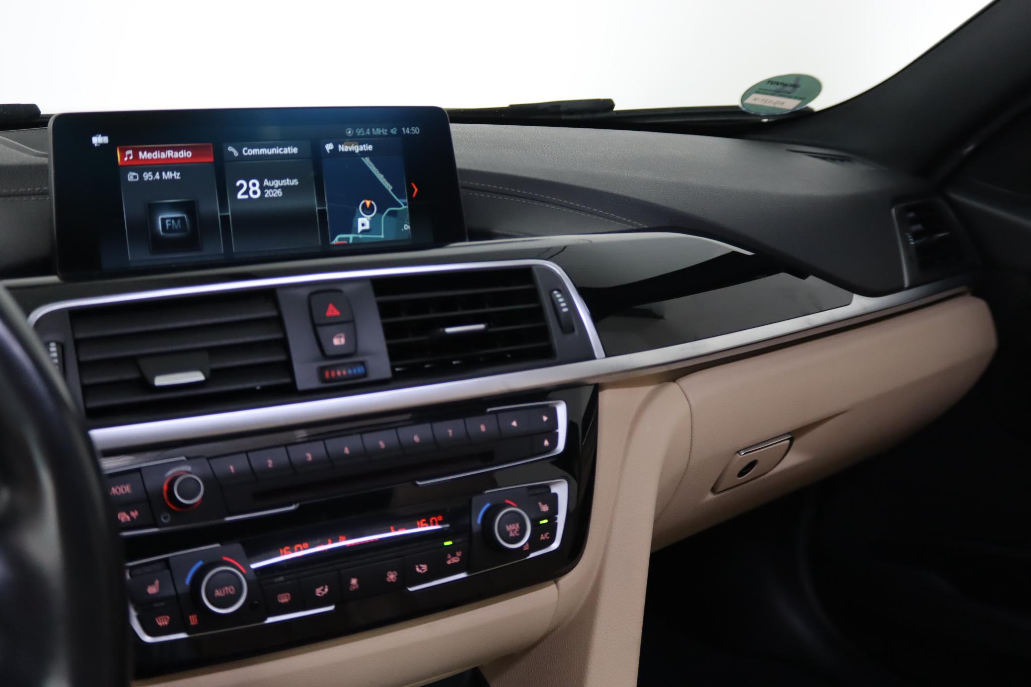 Foto van BMW 320i