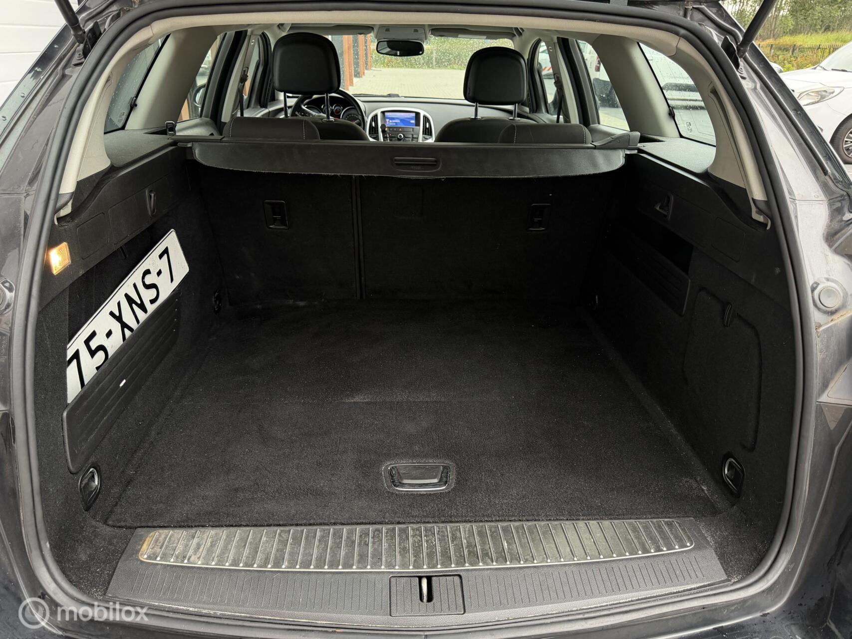 Foto van Opel Astra Sports Tourer