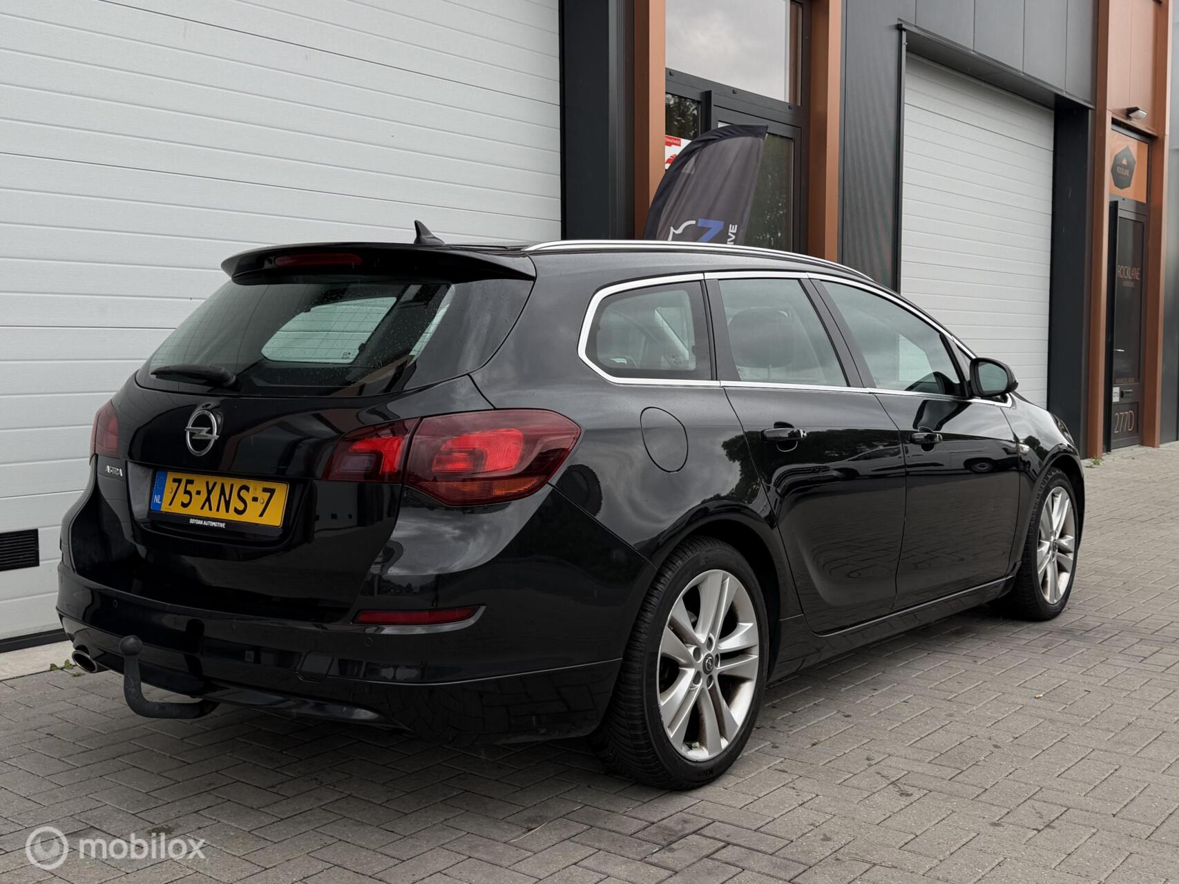 Foto van Opel Astra Sports Tourer