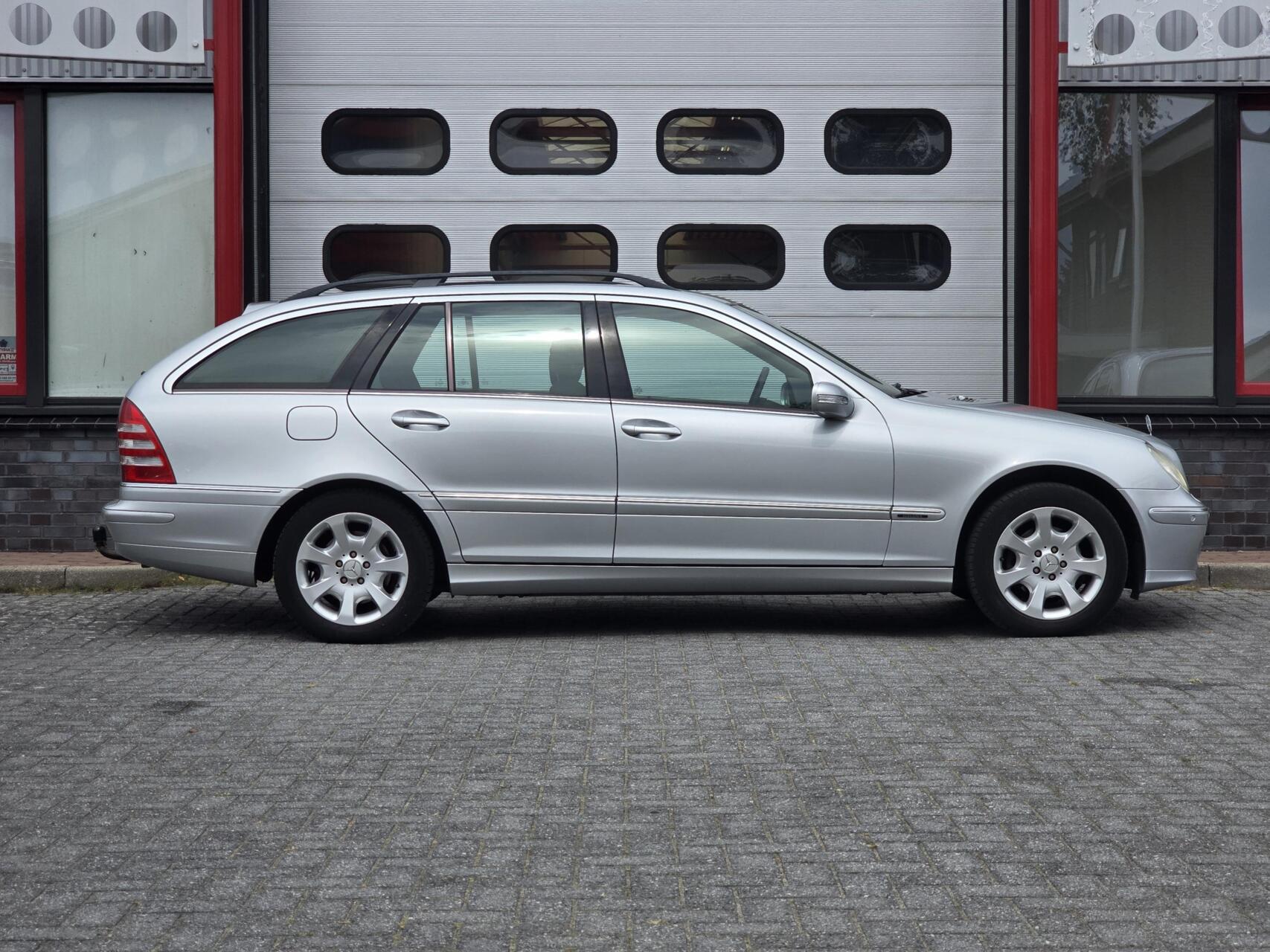 Foto van Mercedes-Benz C 180 Kompressor
