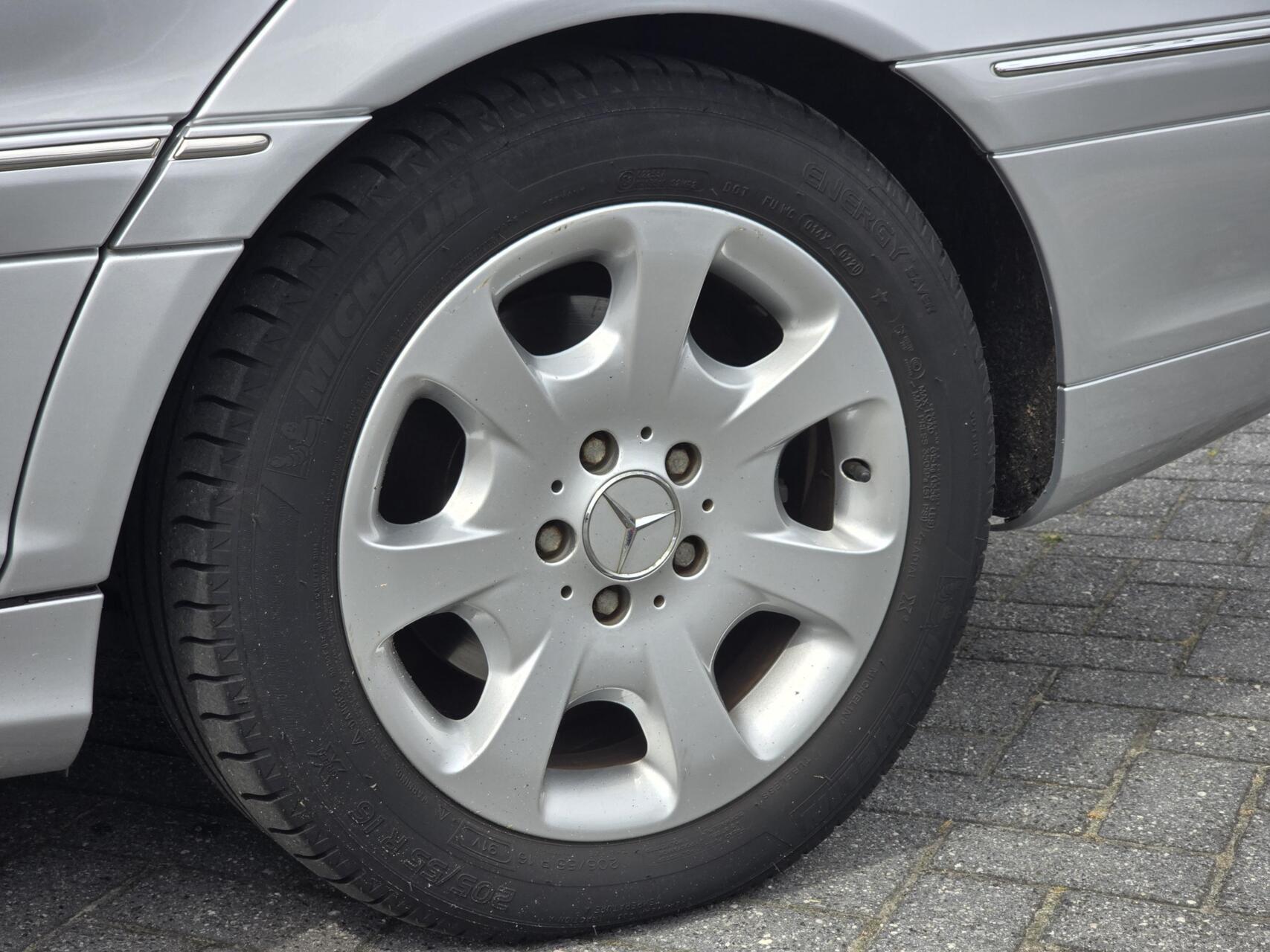 Foto van Mercedes-Benz C 180 Kompressor