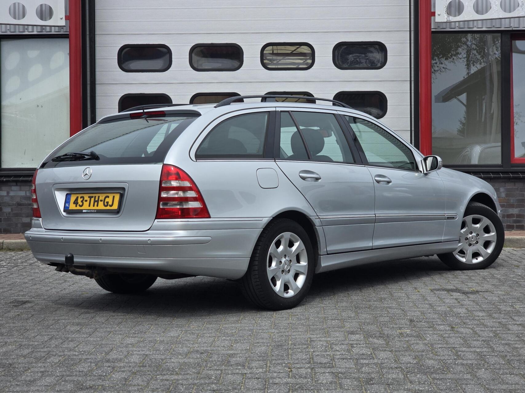 Foto van Mercedes-Benz C 180 Kompressor
