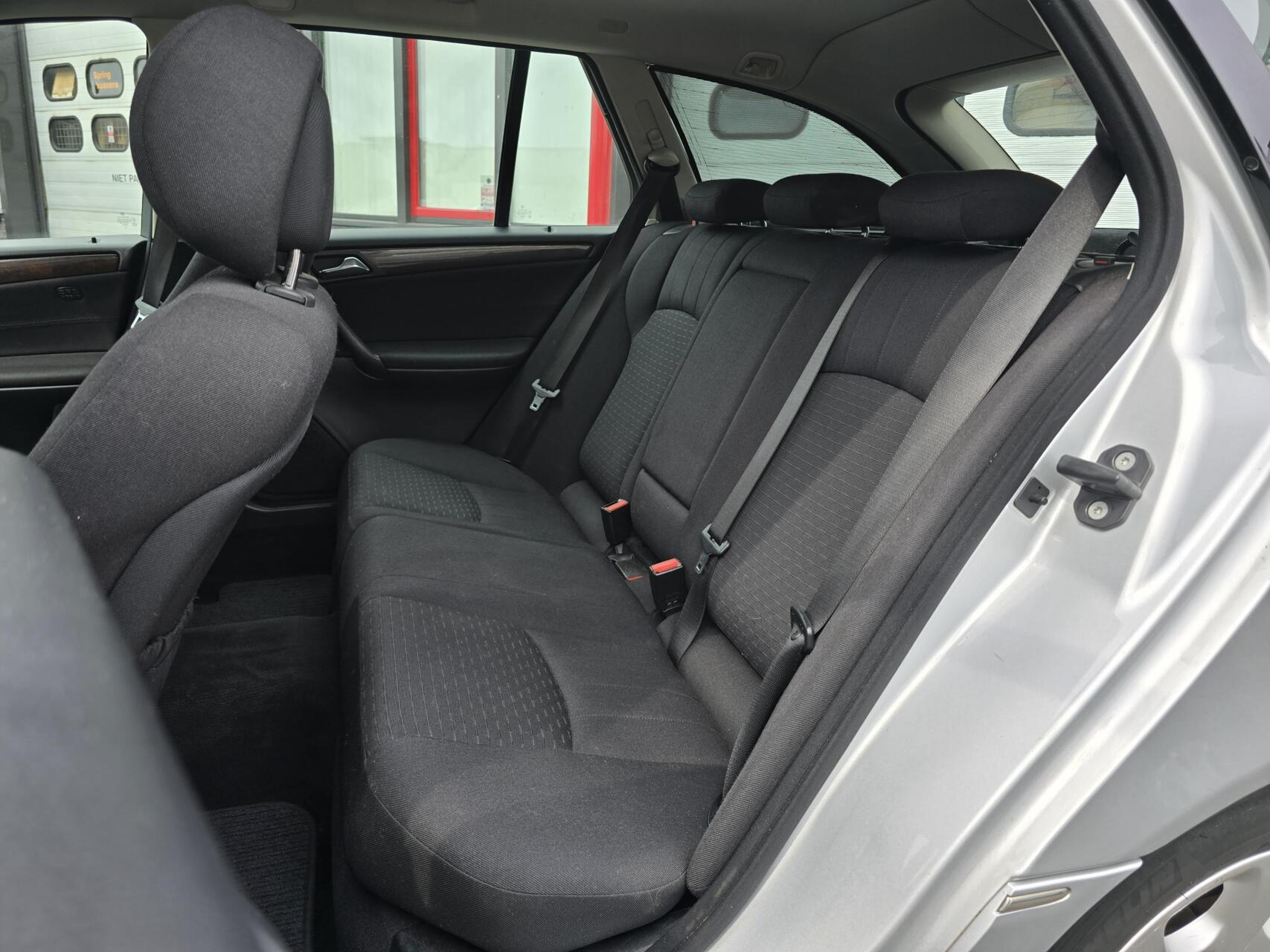 Foto van Mercedes-Benz C 180 Kompressor