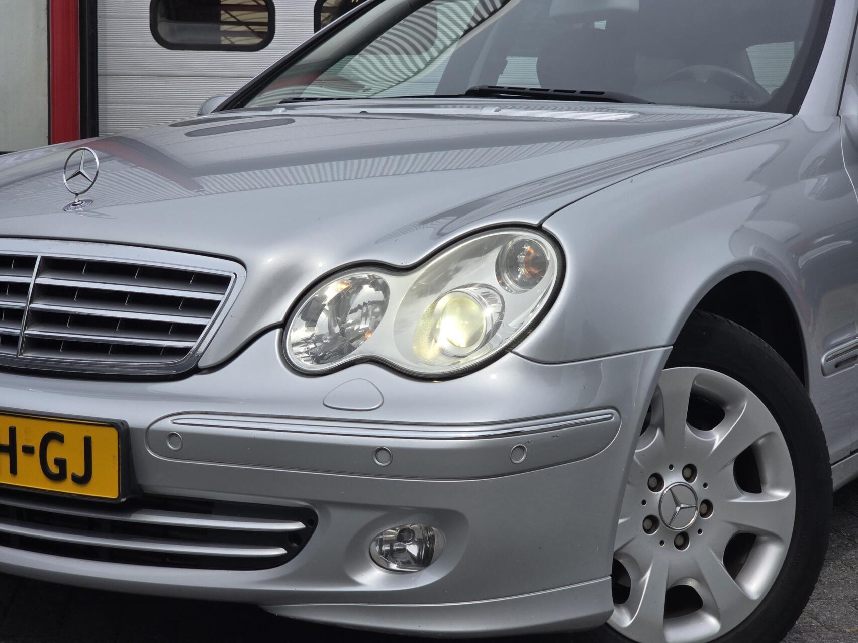 Foto van Mercedes-Benz C 180 Kompressor