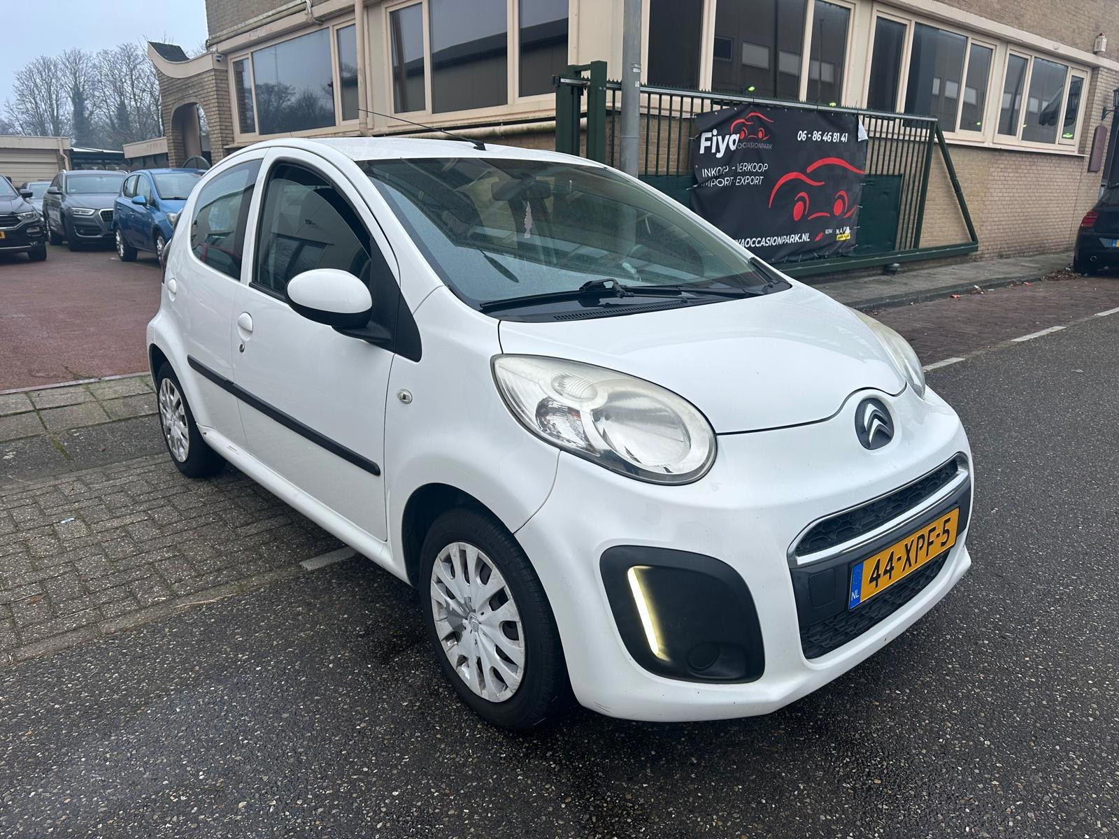 Citroen C1 1.0 Tendance 2012 - voorkant