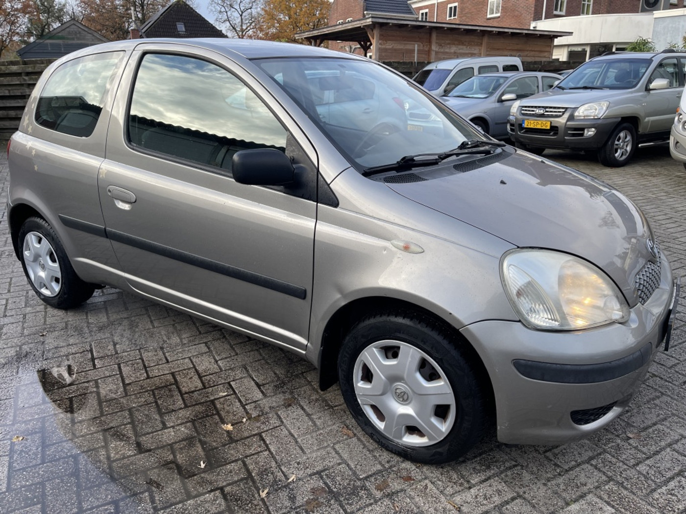 Toyota Yaris 1.0 VVT-i Idols APK:11-2026 2004 - voorkant