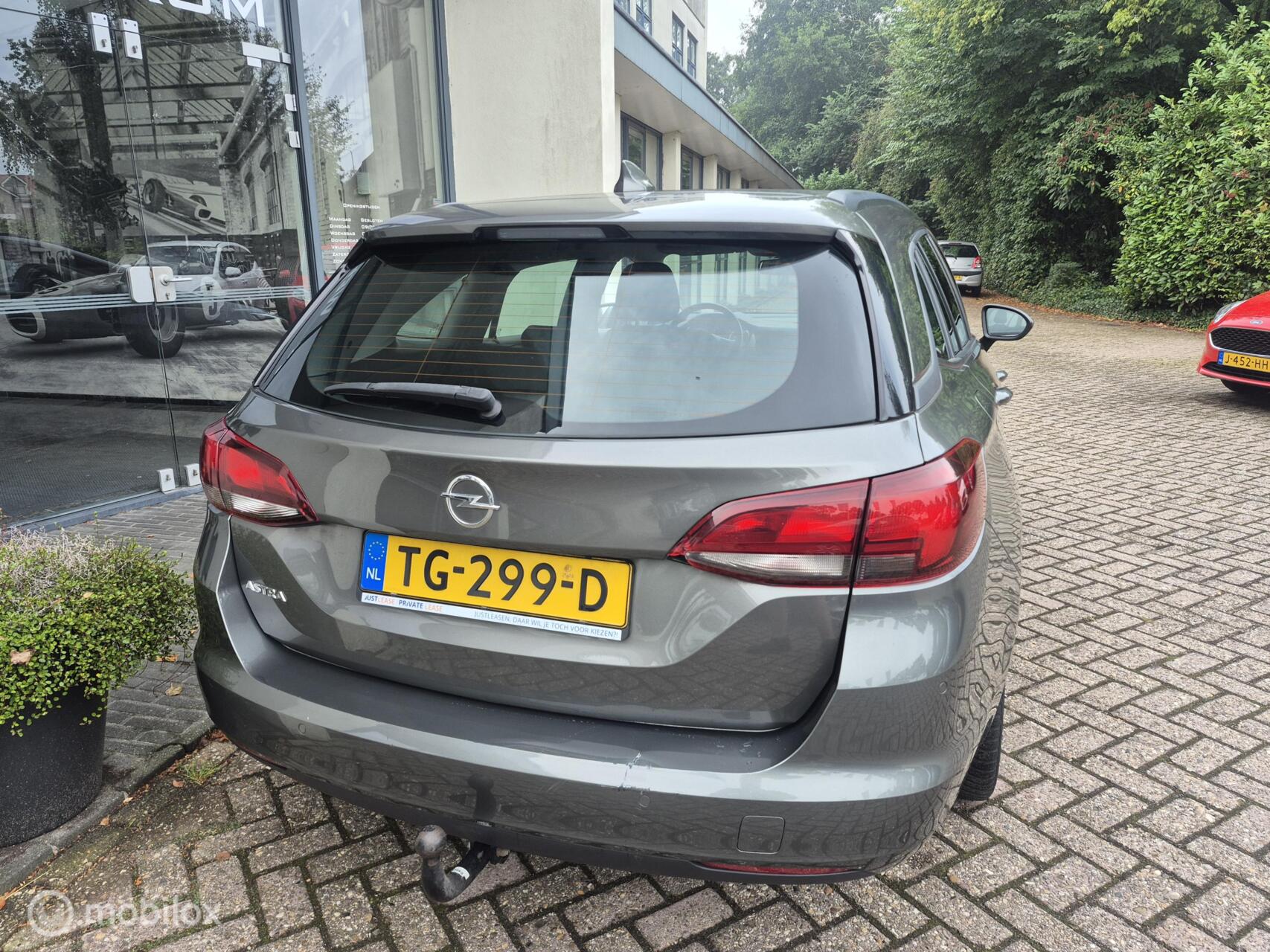 Foto van Opel Astra Sports Tourer
