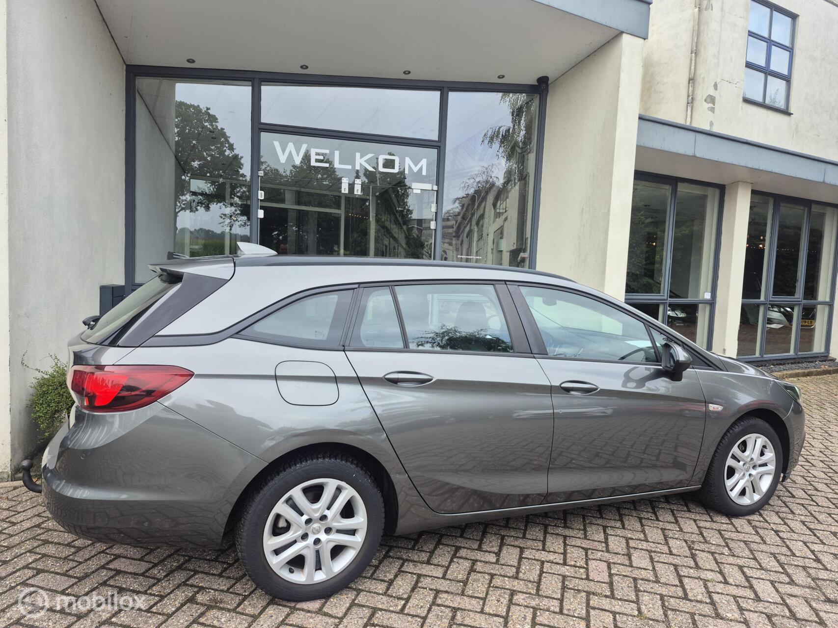 Foto van Opel Astra Sports Tourer