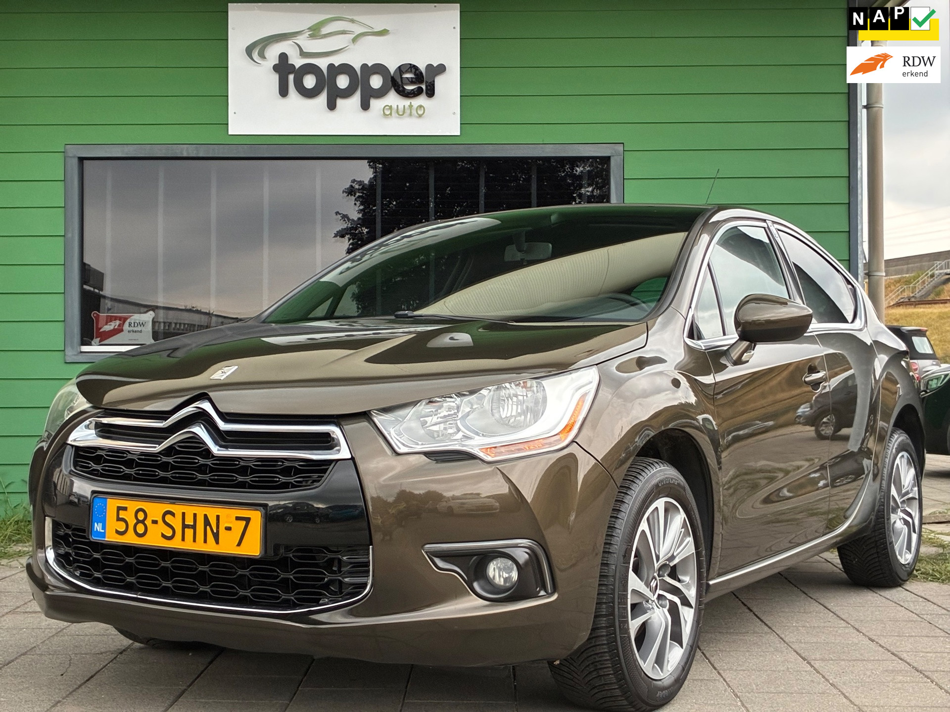 Citroen Ds4 1.6 VTi Chic|1e Eigenaar|CruiseControl|Airco|Trekhaak|Nieuwe APK|NAP| 2011 - voorkant