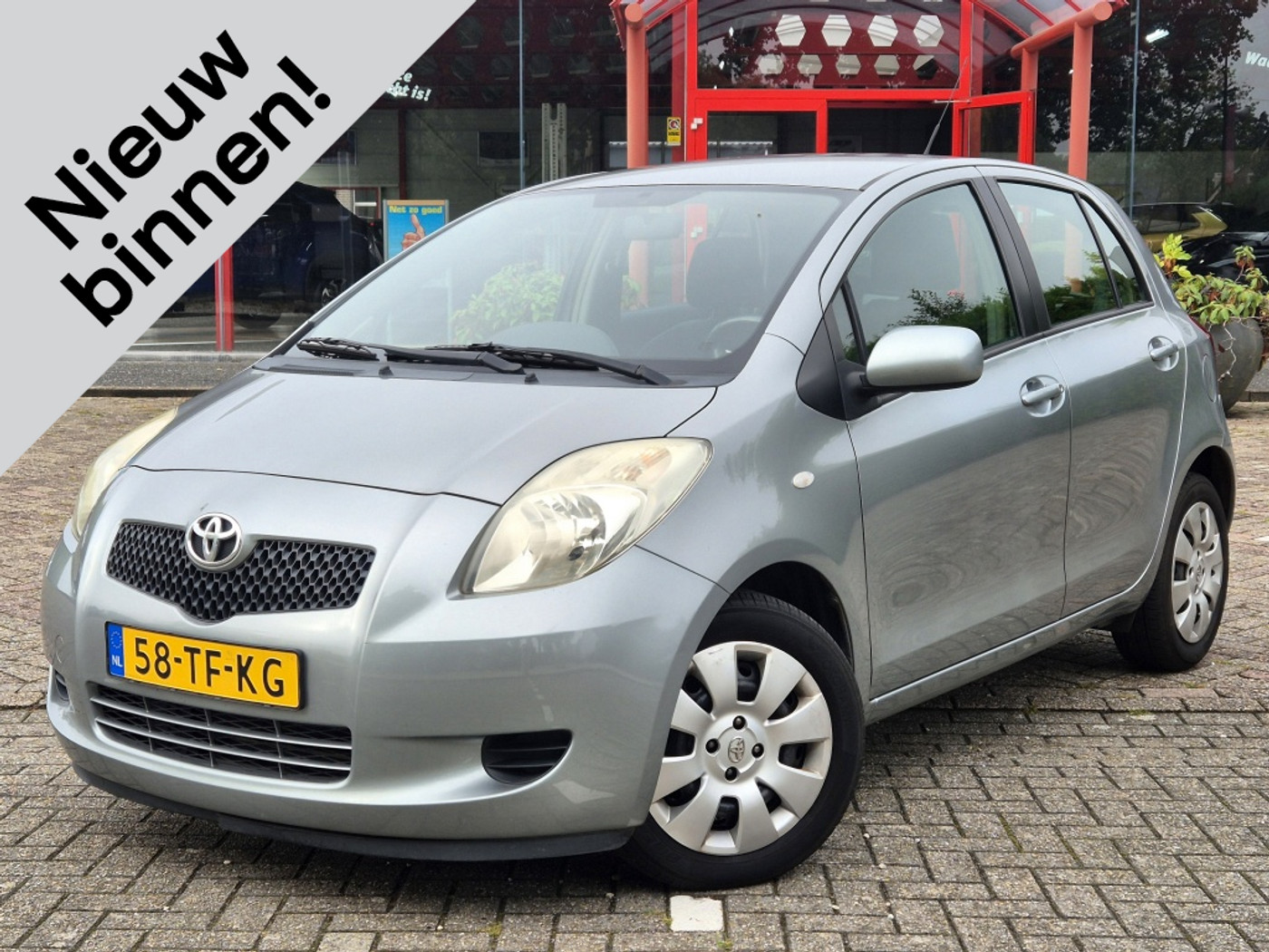 Toyota Toyota Yaris 1.3 VVTi Sol MMT Automaat | Airco | Parkeersensoren 2006 - voorkant
