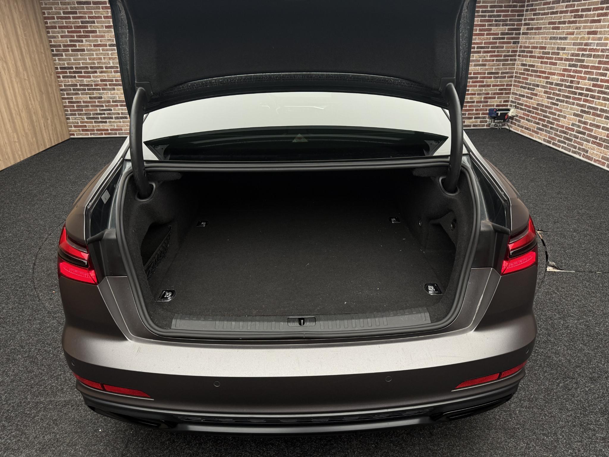 Foto van Audi A6 Limousine
