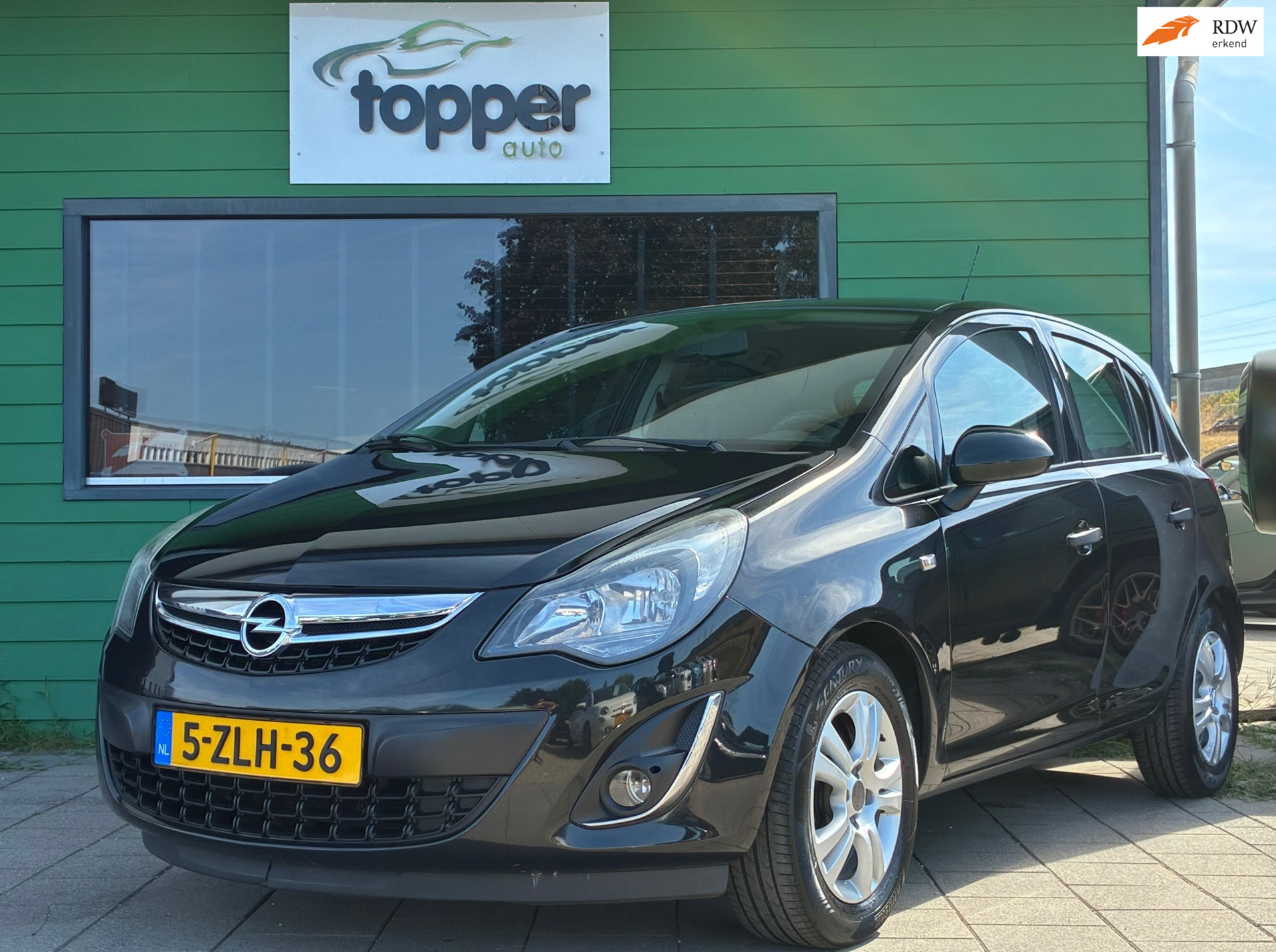 Opel Corsa 1.2-16V Cosmo|Airco|Elektr.ramen|Nieuwe APK|Compleet Onderhouden| 2014 - voorkant