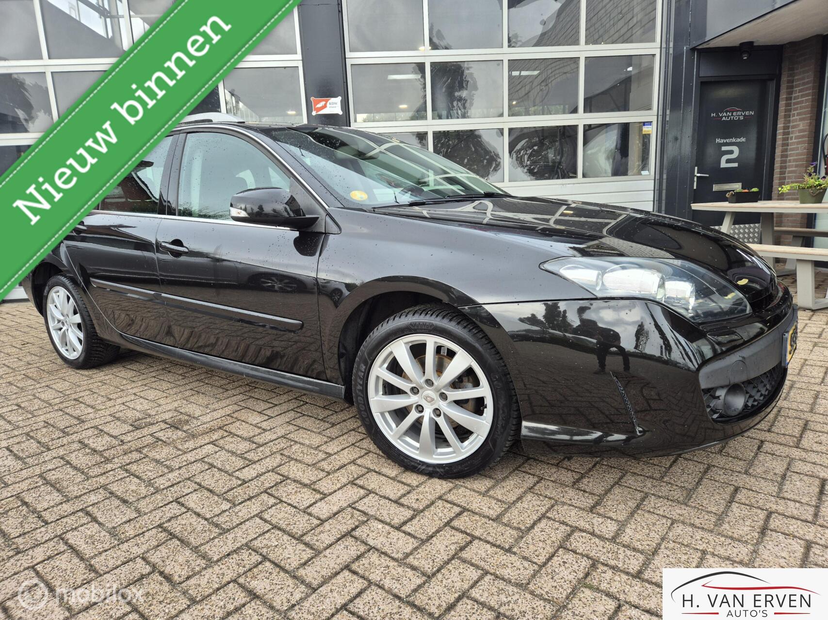 Renault Laguna Estate 1.5 dCi Celsium 2010 - voorkant