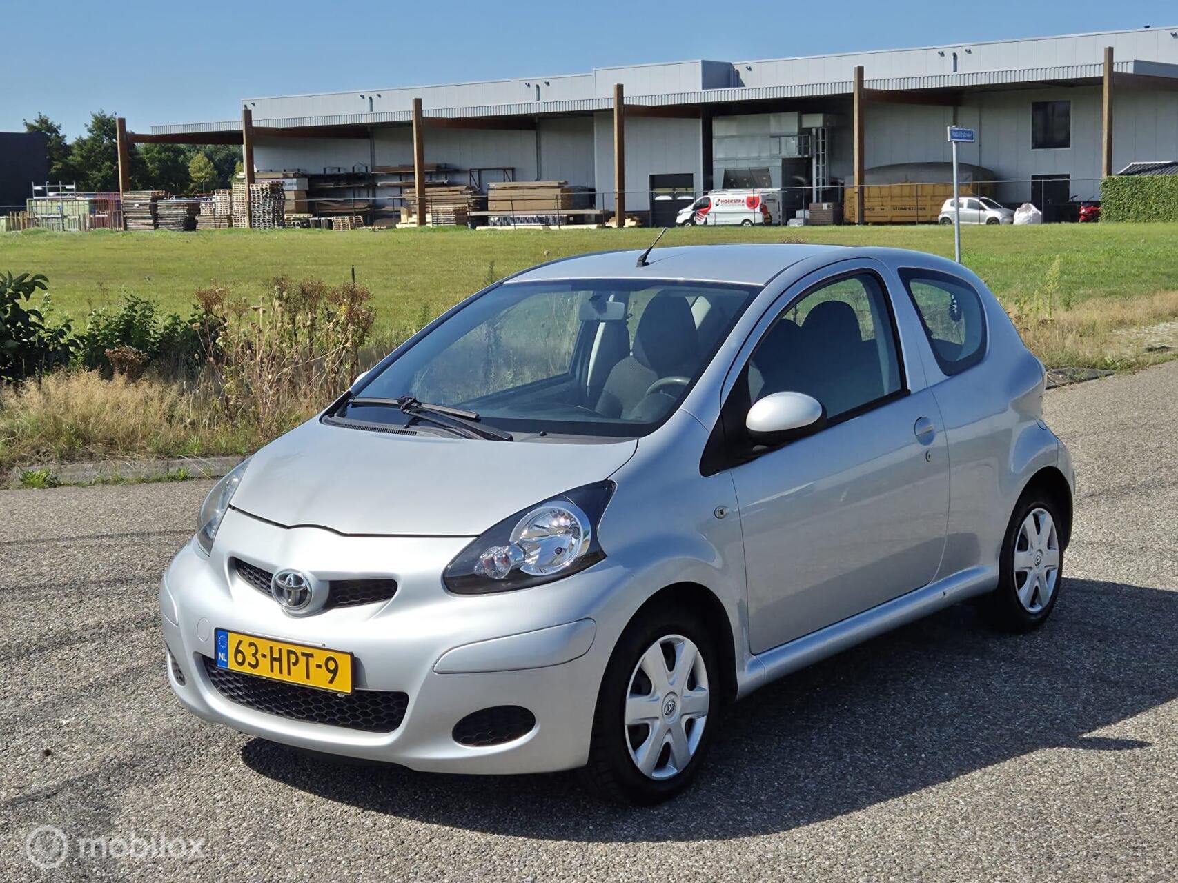 Toyota Toyota Aygo 1.0-12V Comfort Nieuwe apk / Nap / Zeer netjes 2009 - voorkant