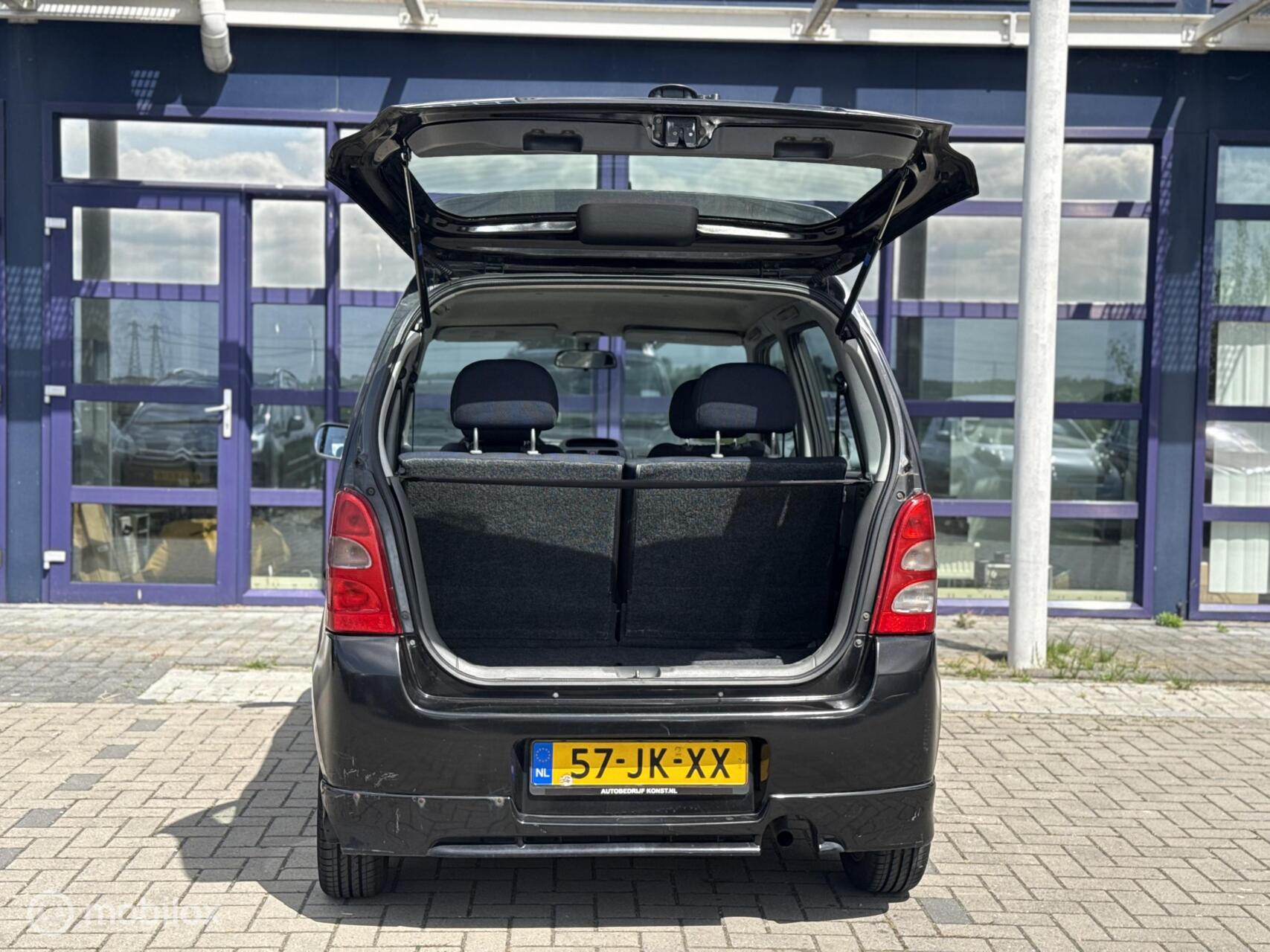 Foto van Suzuki Wagon R