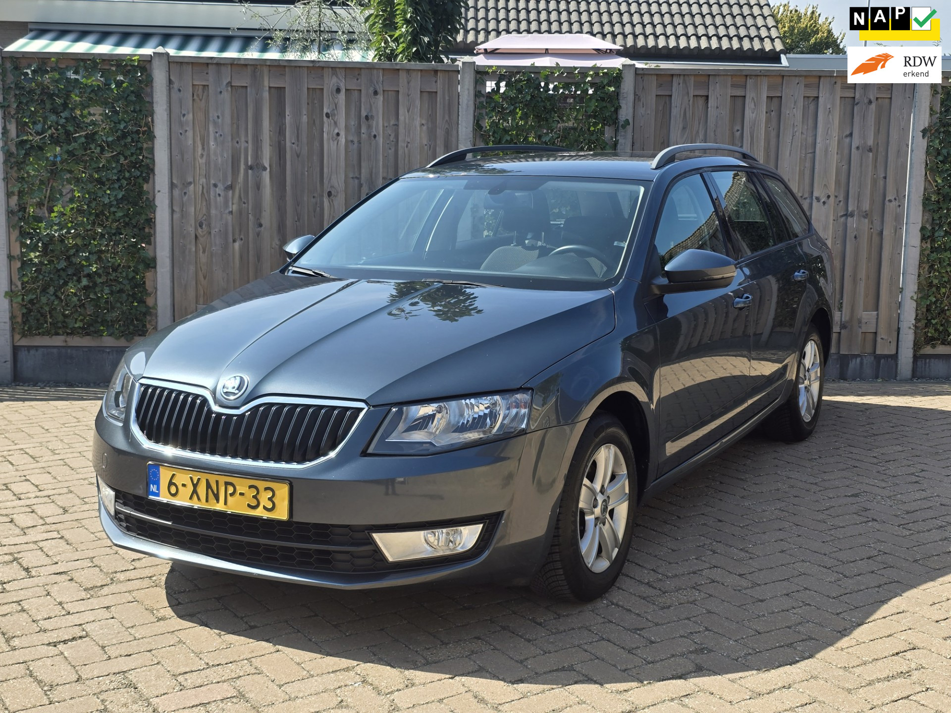 Skoda Octavia 1.2 TSI Greentech Ambition Businessline 2014 - voorkant