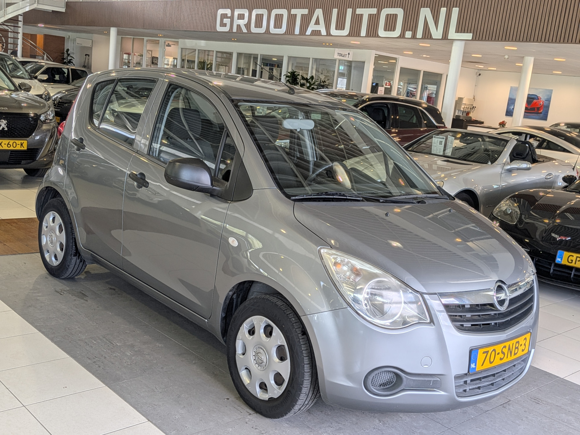 Opel Agila 1.0 Selection 2011 - voorkant