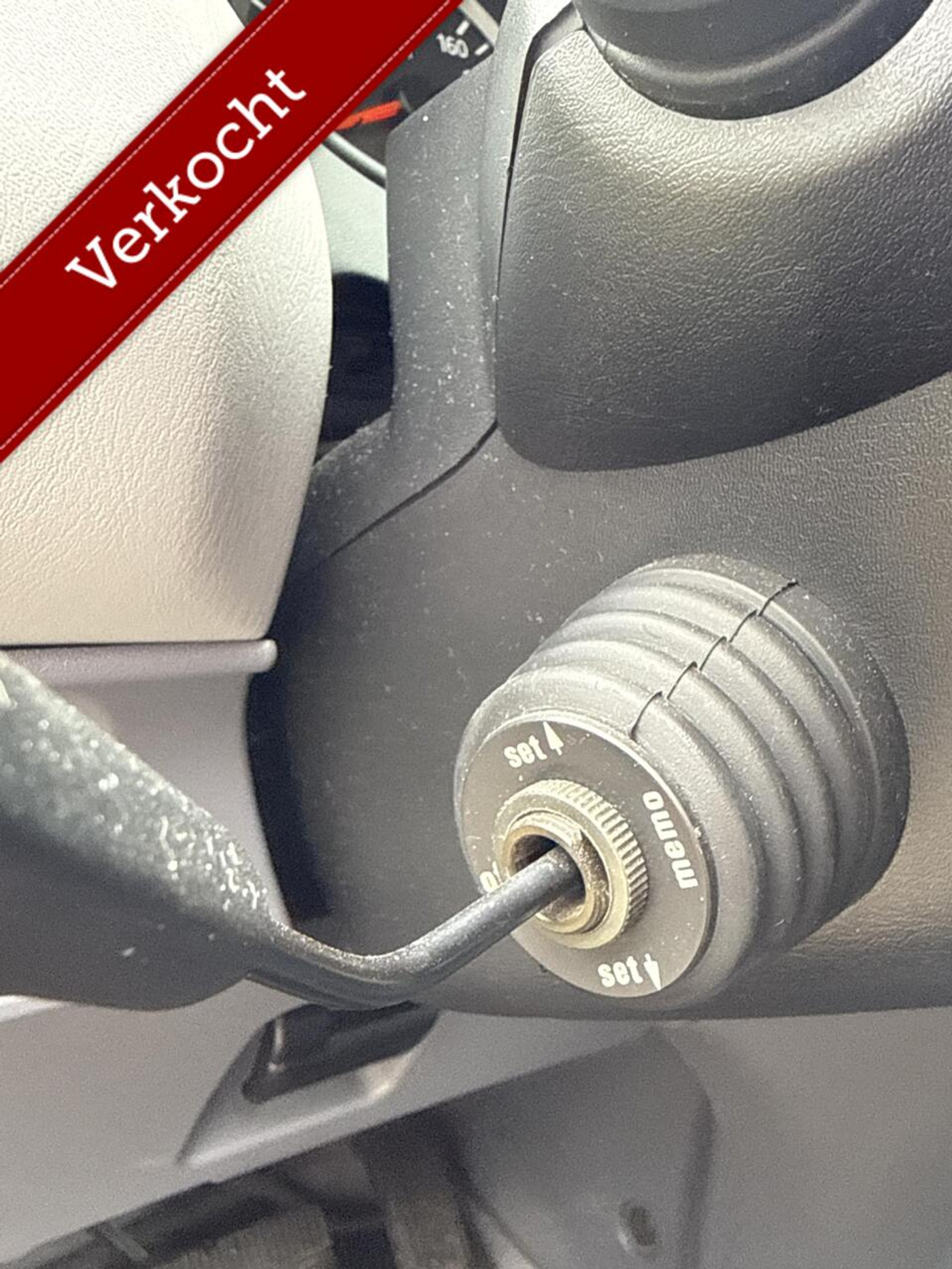 Foto van Nissan Almera Tino