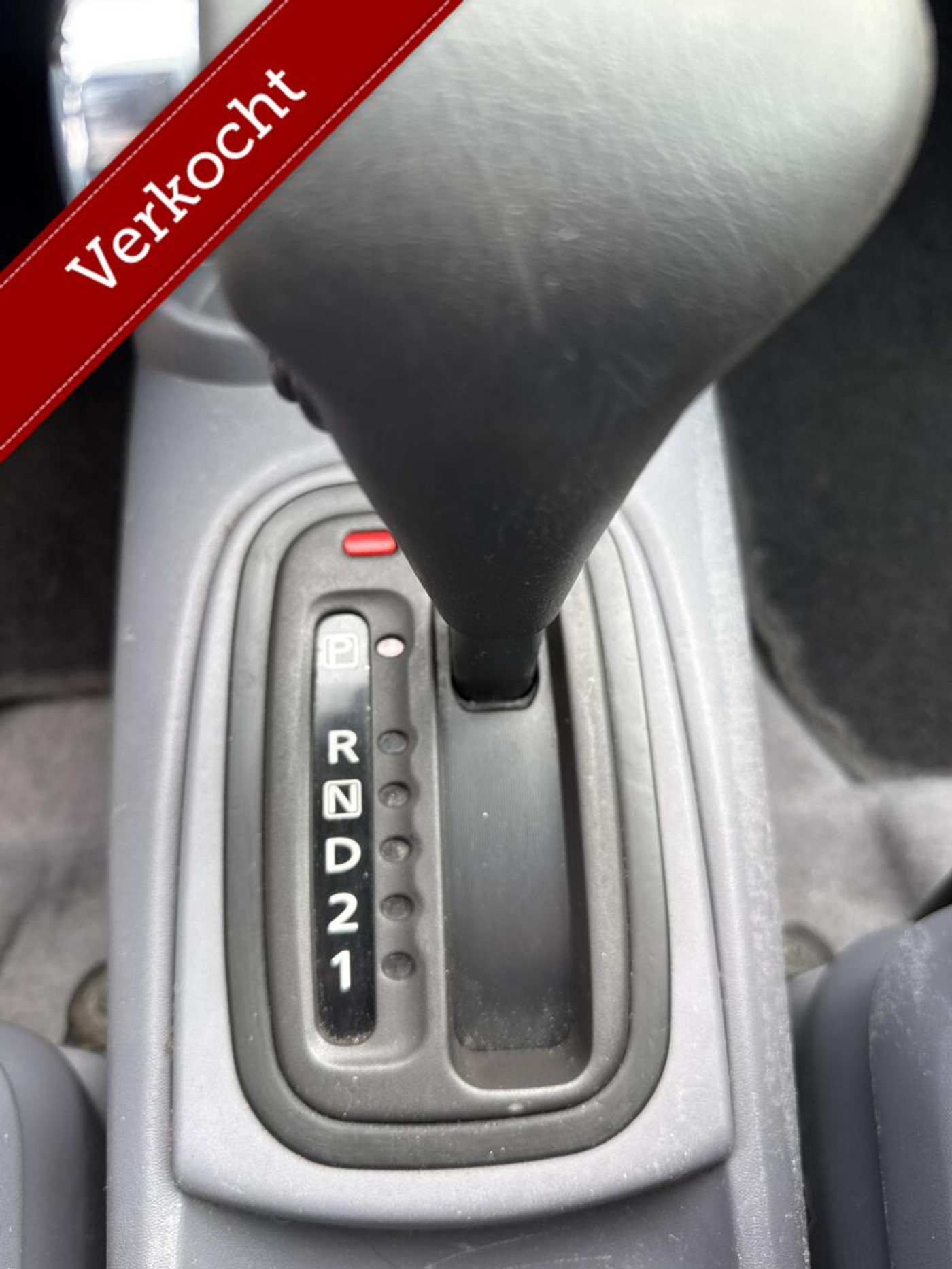 Foto van Nissan Almera Tino