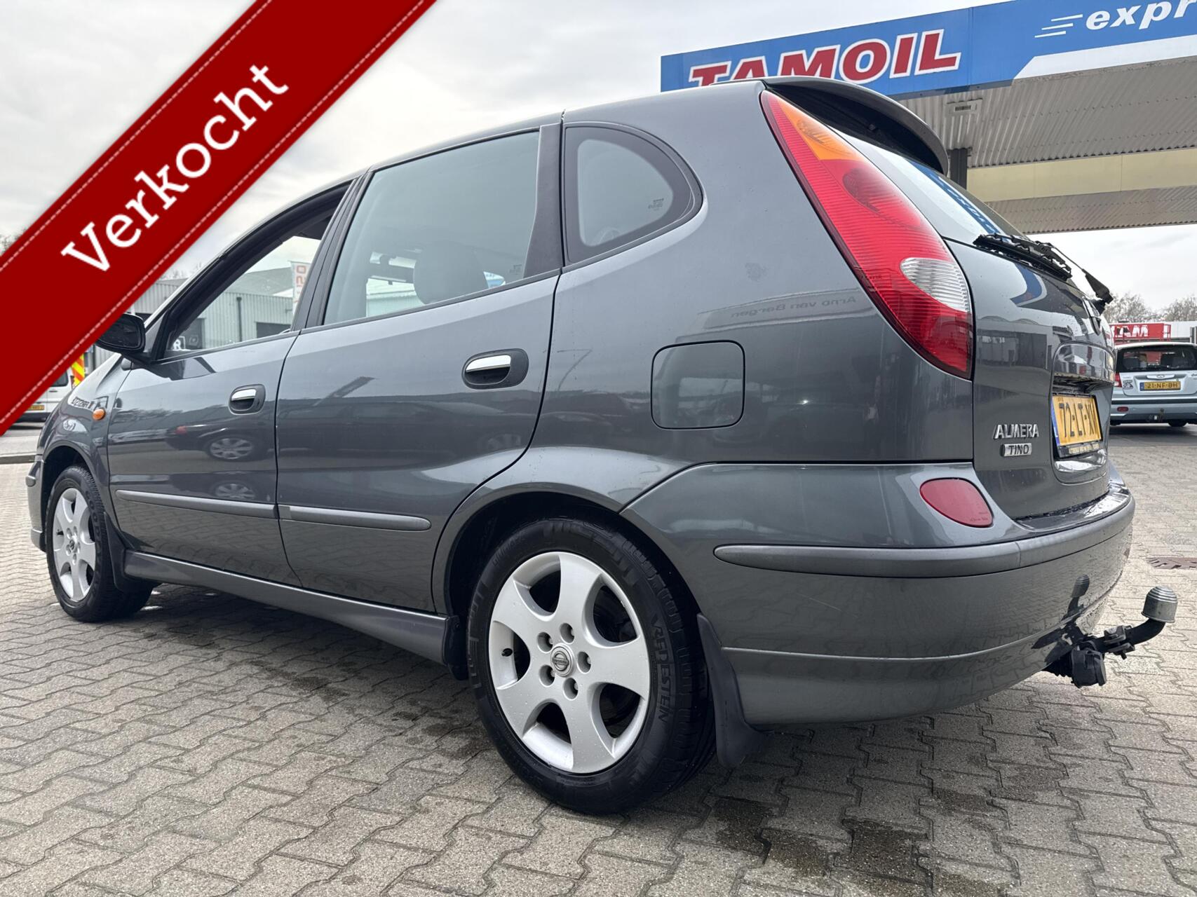 Foto van Nissan Almera Tino